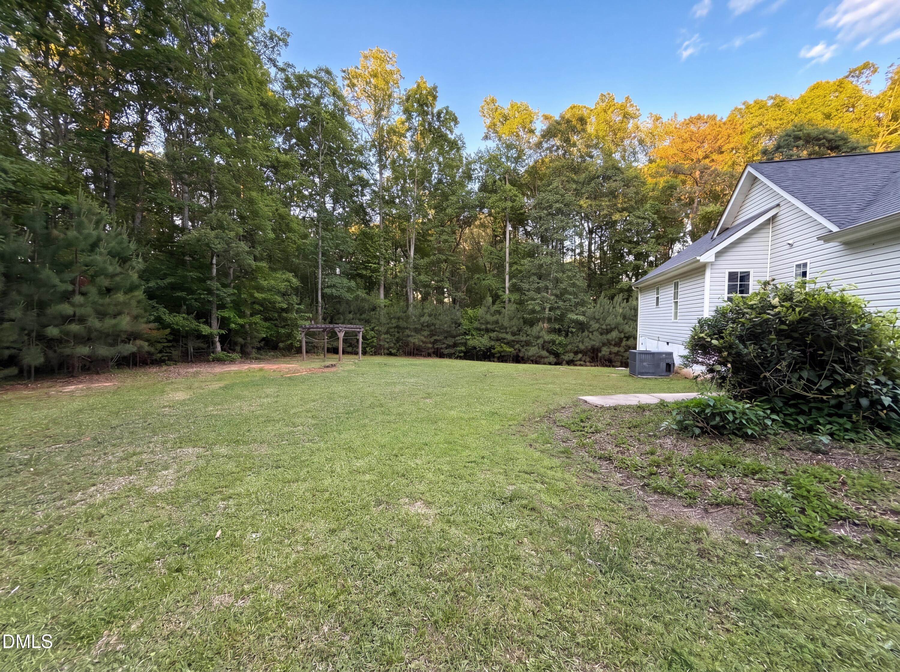 main property photo 18