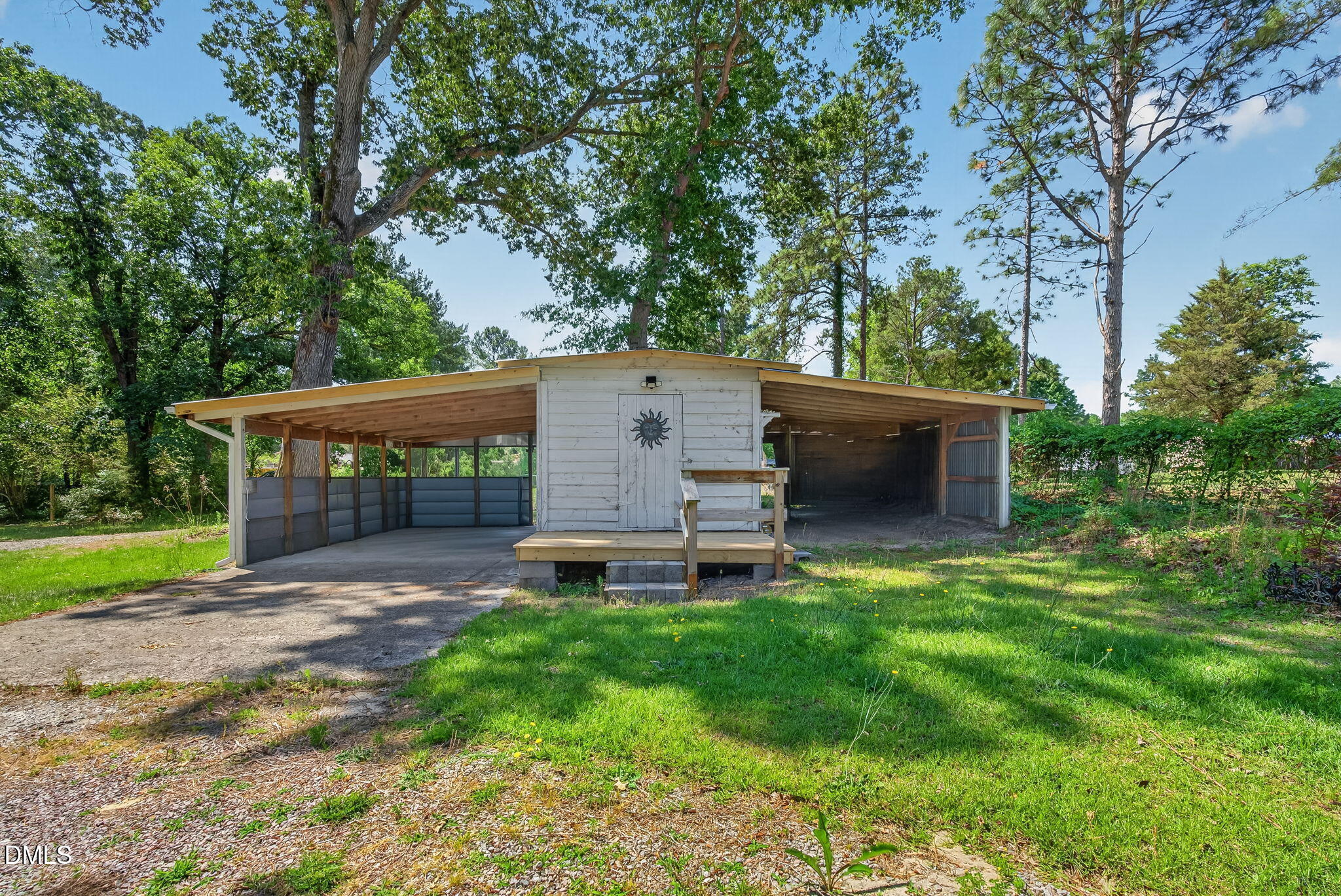 main property photo 27