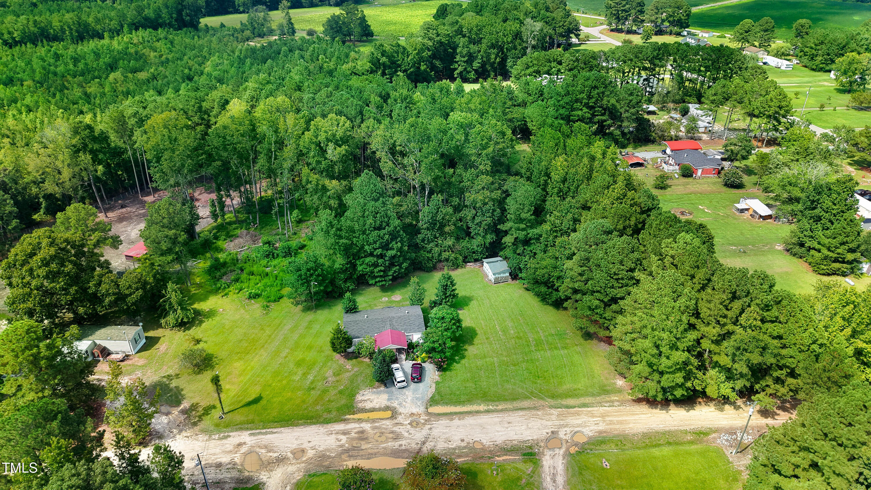 main property photo 6