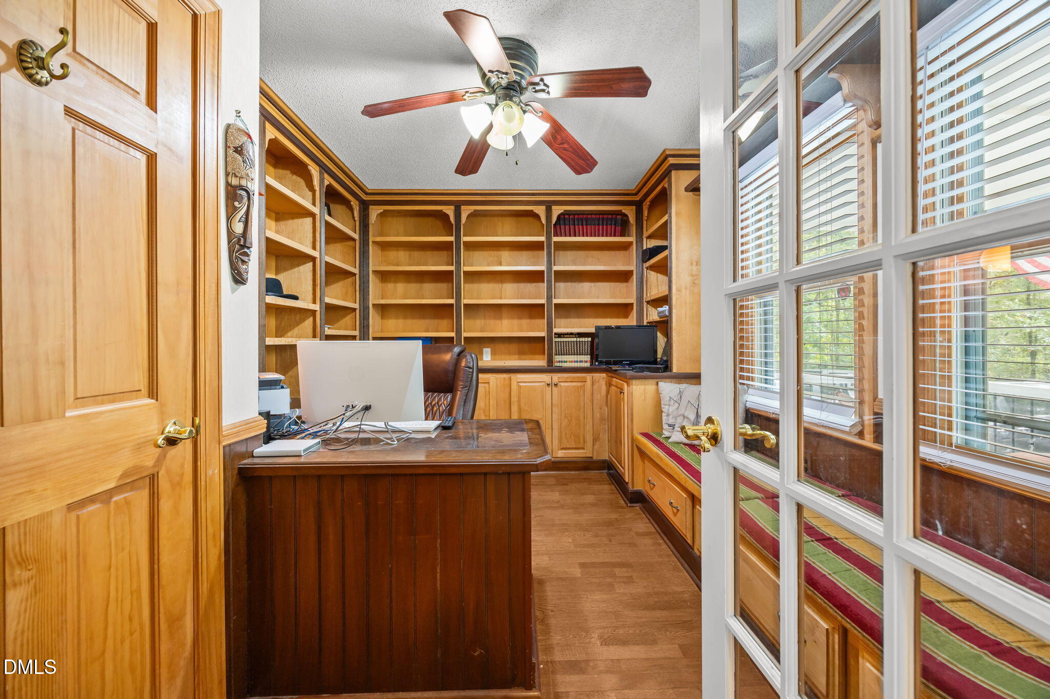 main property photo 15