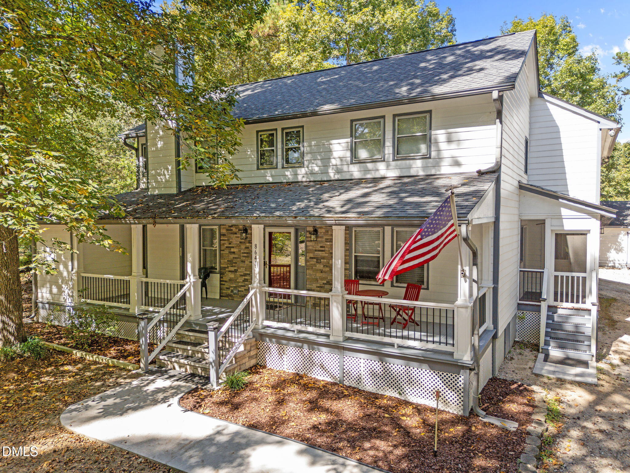 main property photo 3