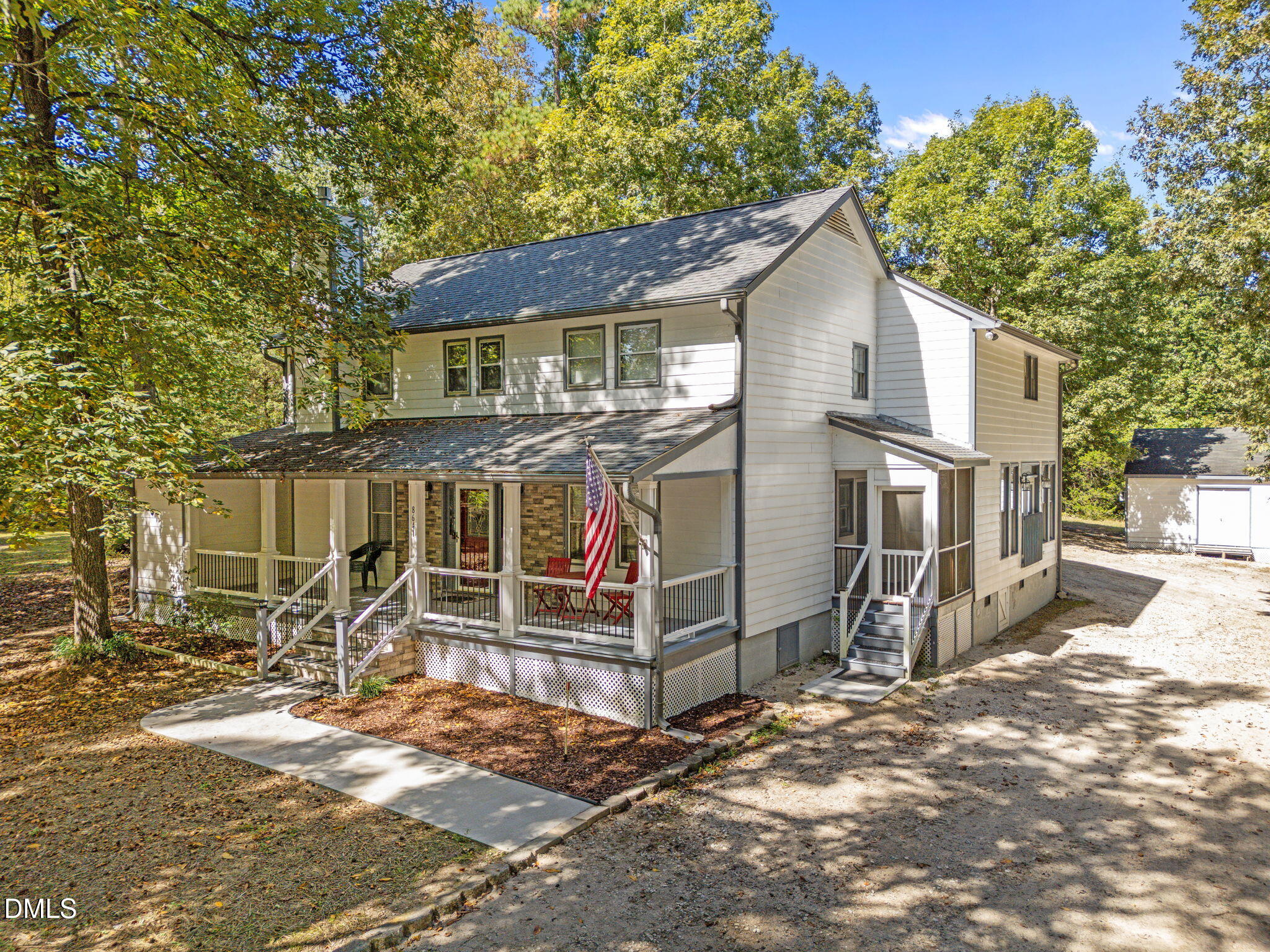 main property photo 6