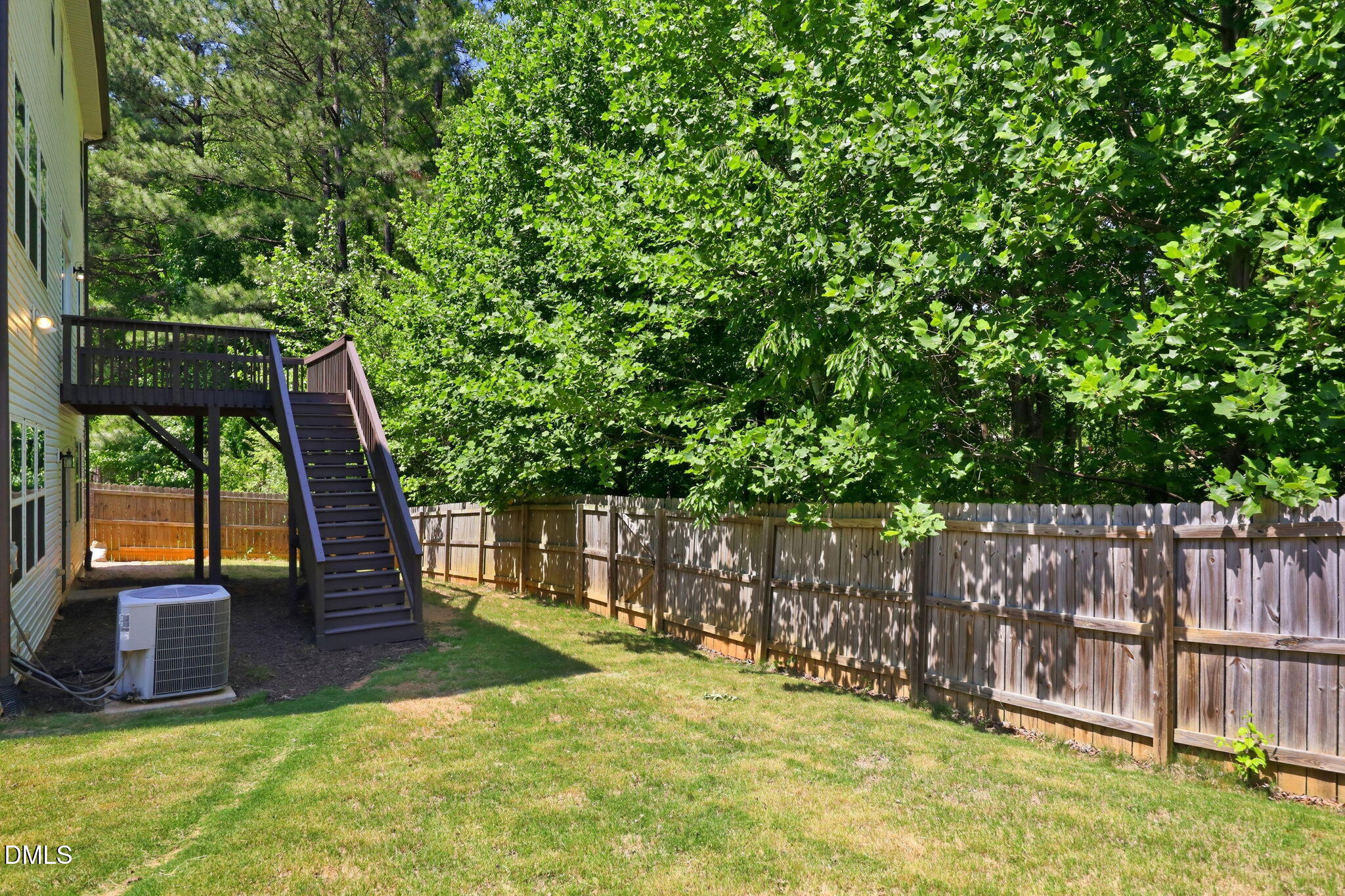 main property photo 42