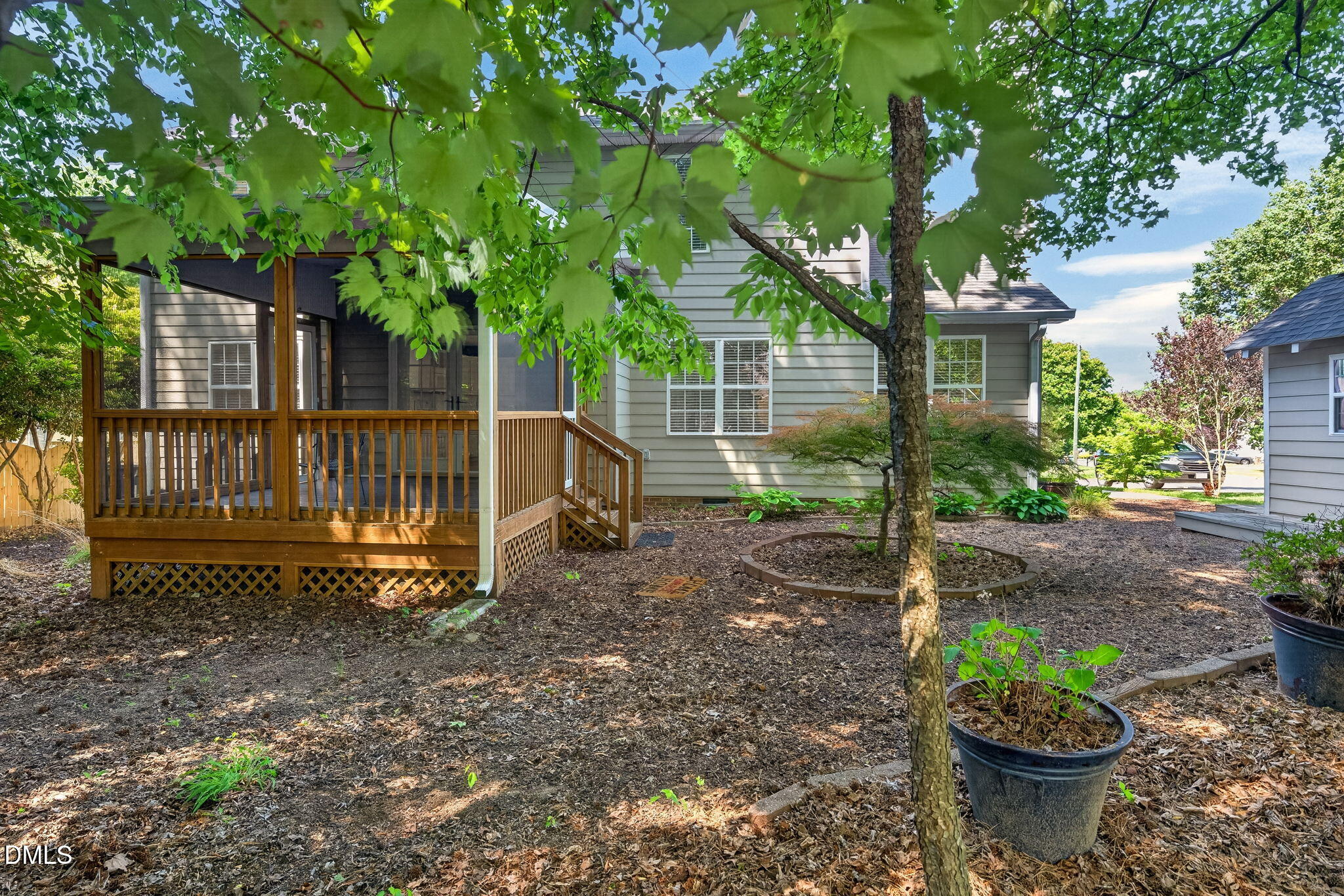 main property photo 41