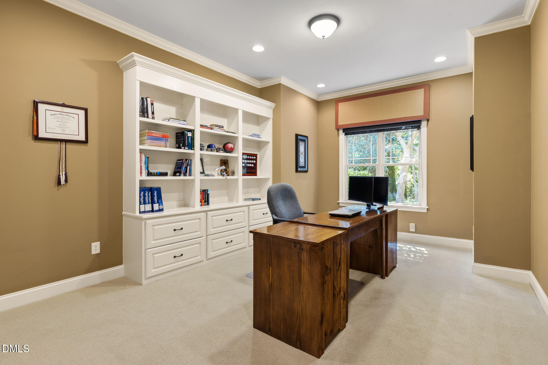 main property photo 44
