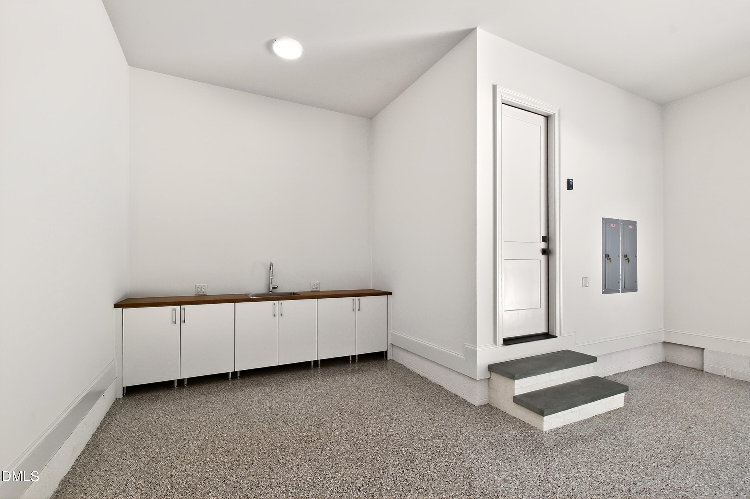 main property photo 69