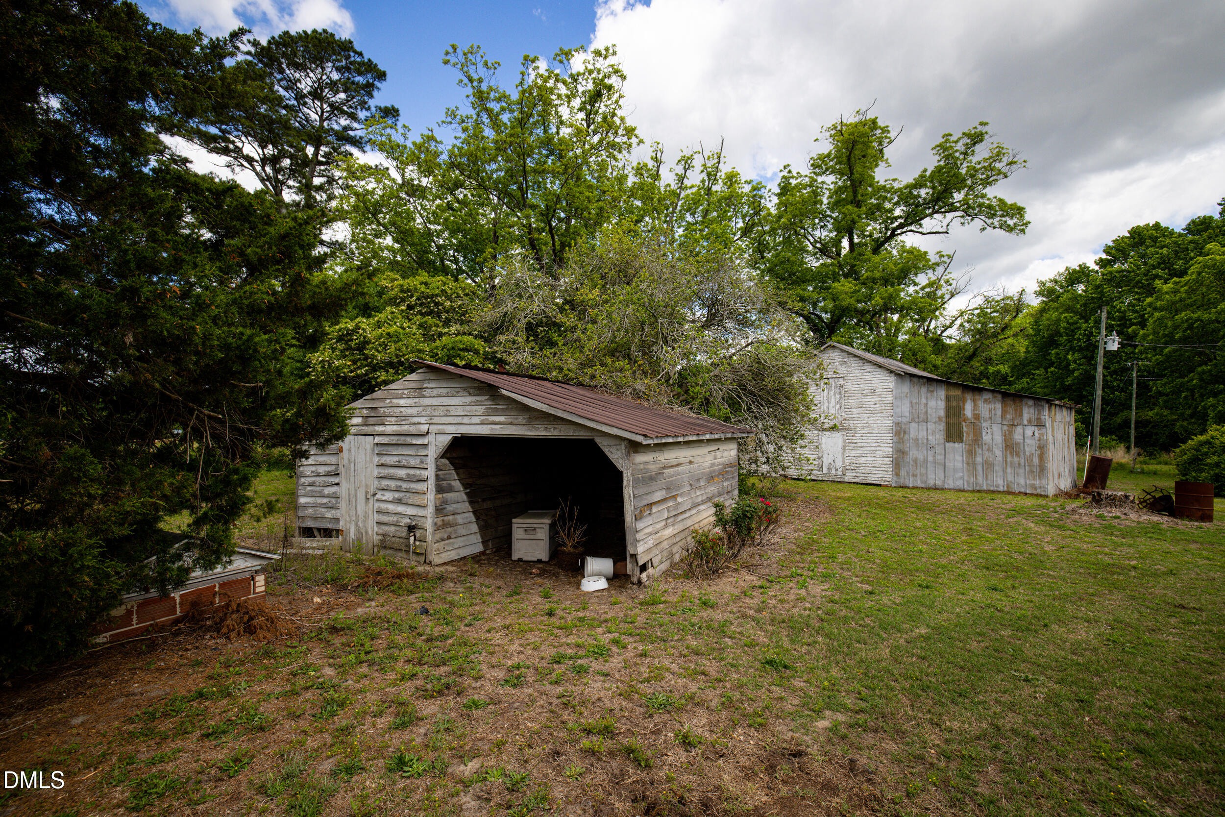 main property photo 35