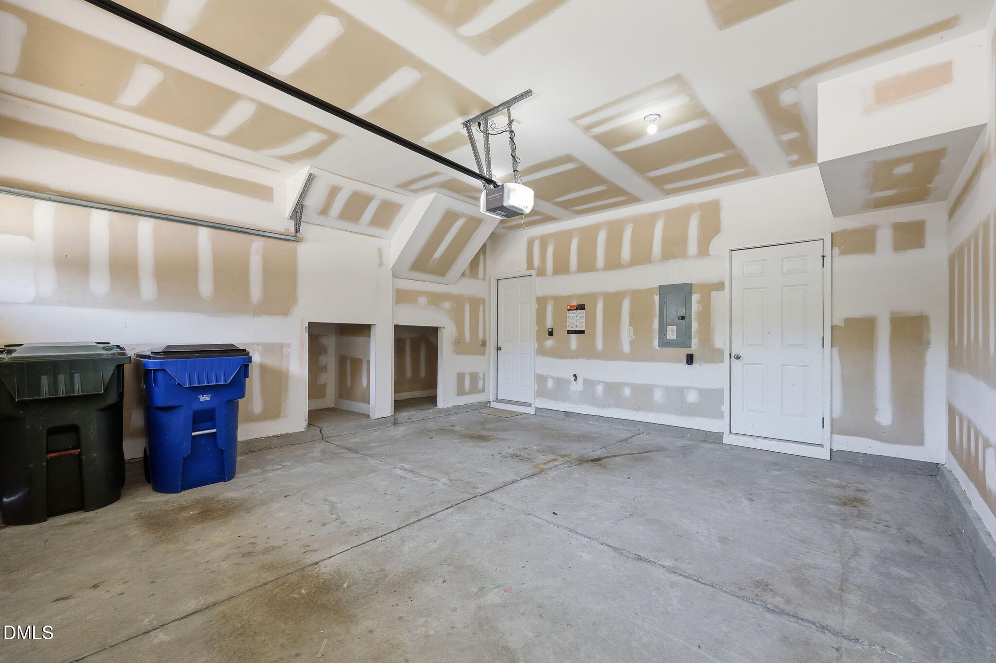 main property photo 86