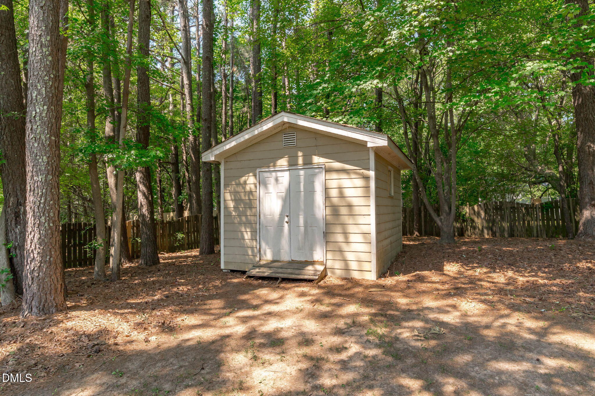 main property photo 50