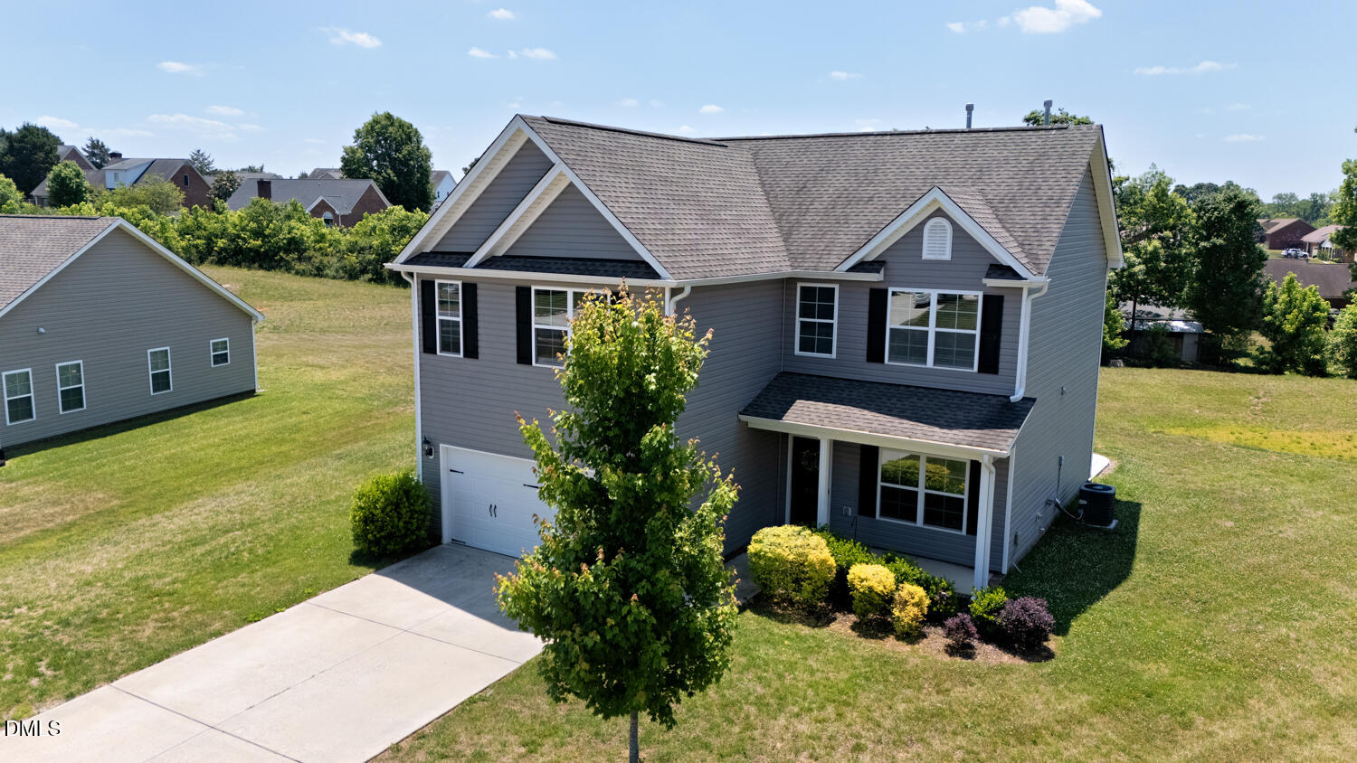main property photo 2