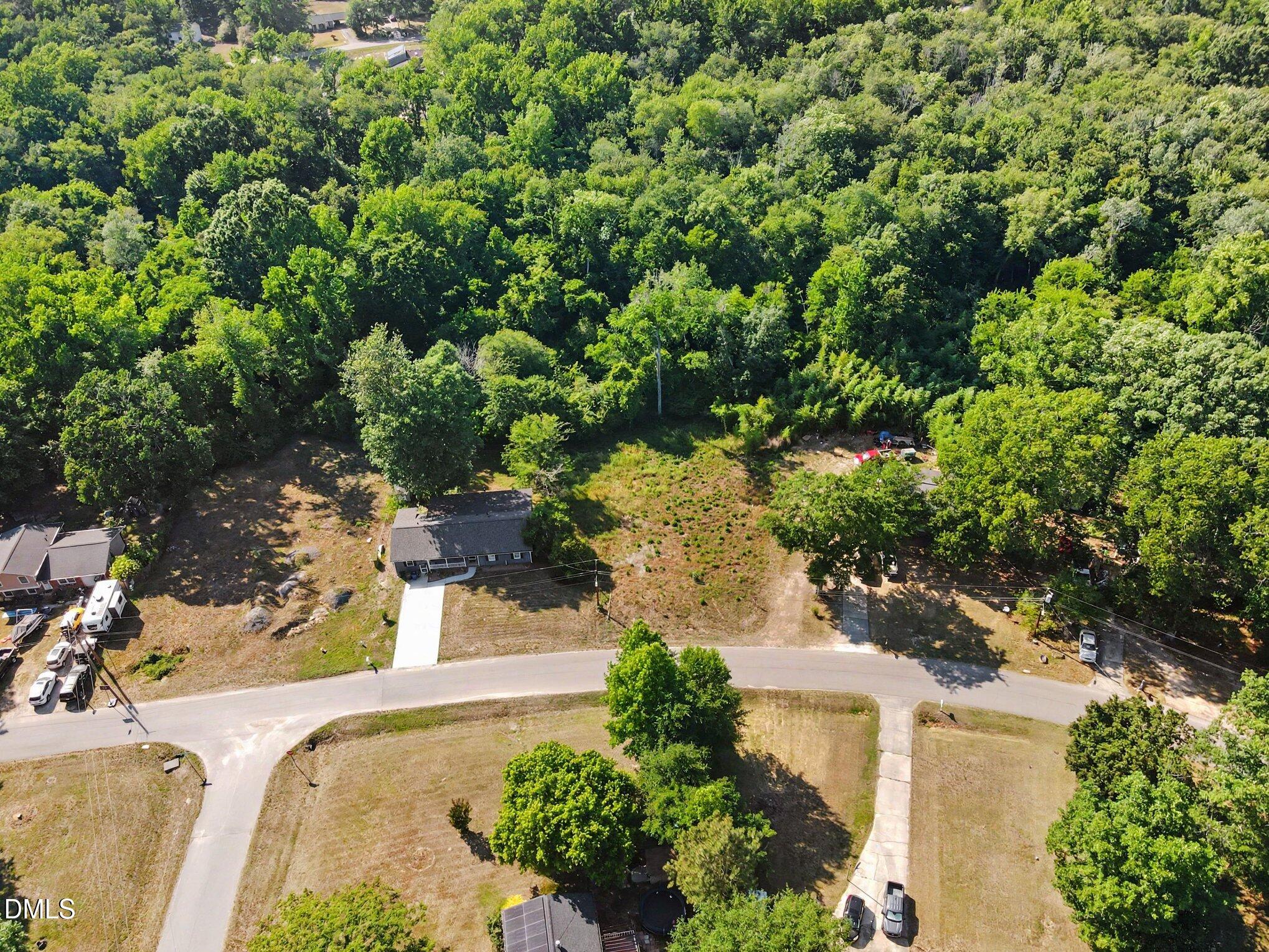 main property photo 12