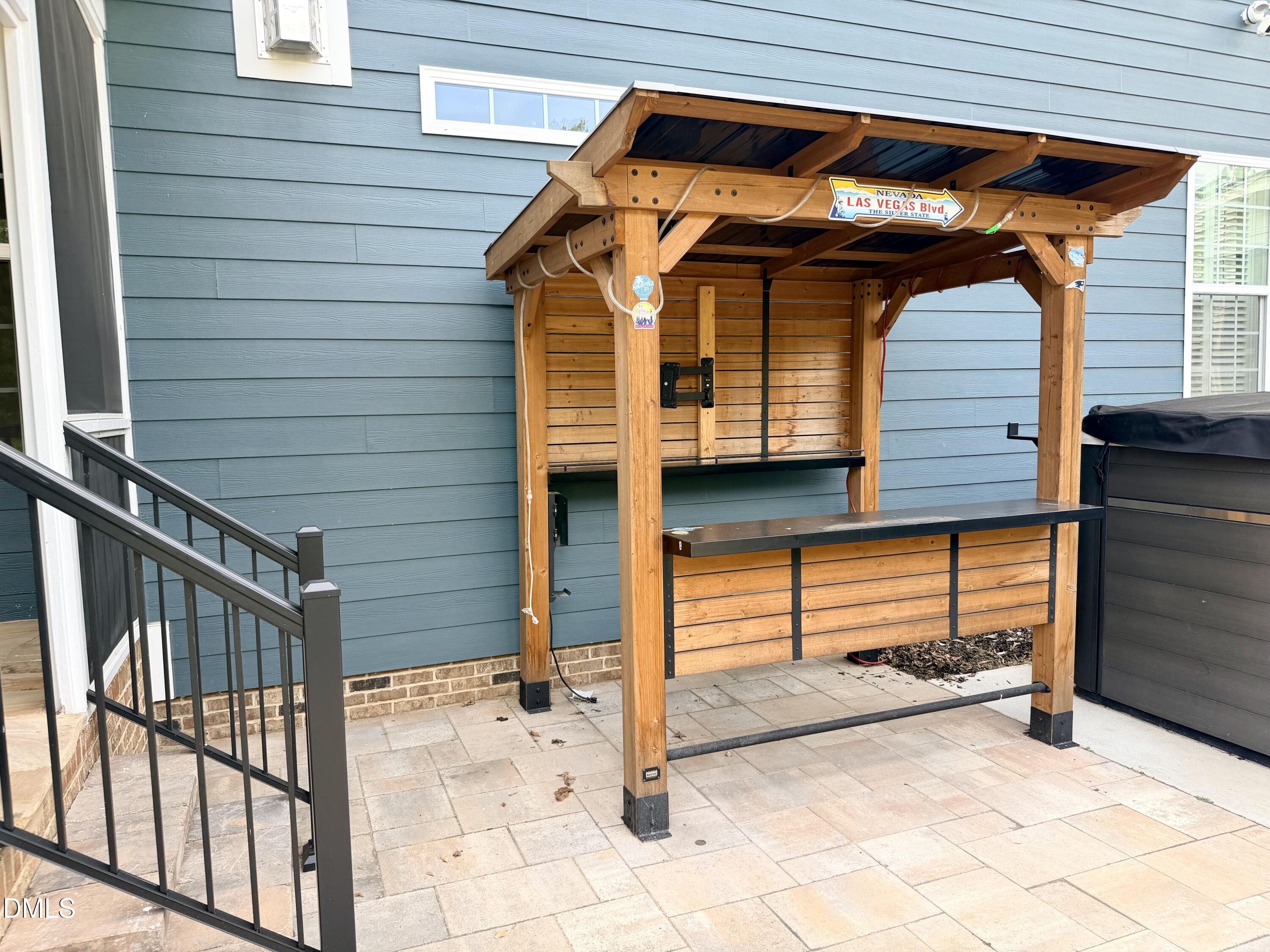 main property photo 51