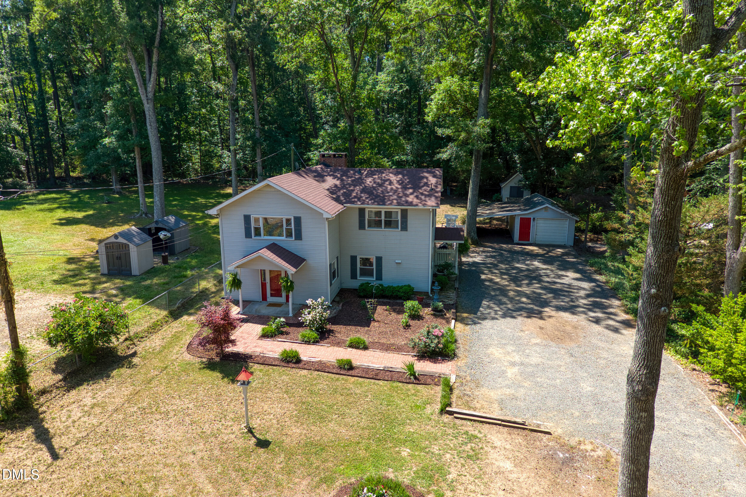 main property photo 32