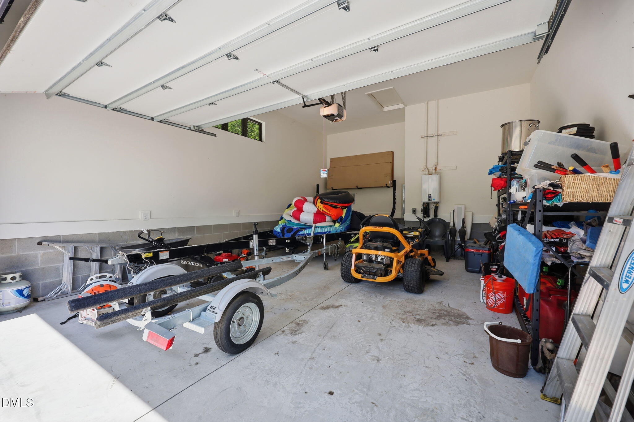 main property photo 50