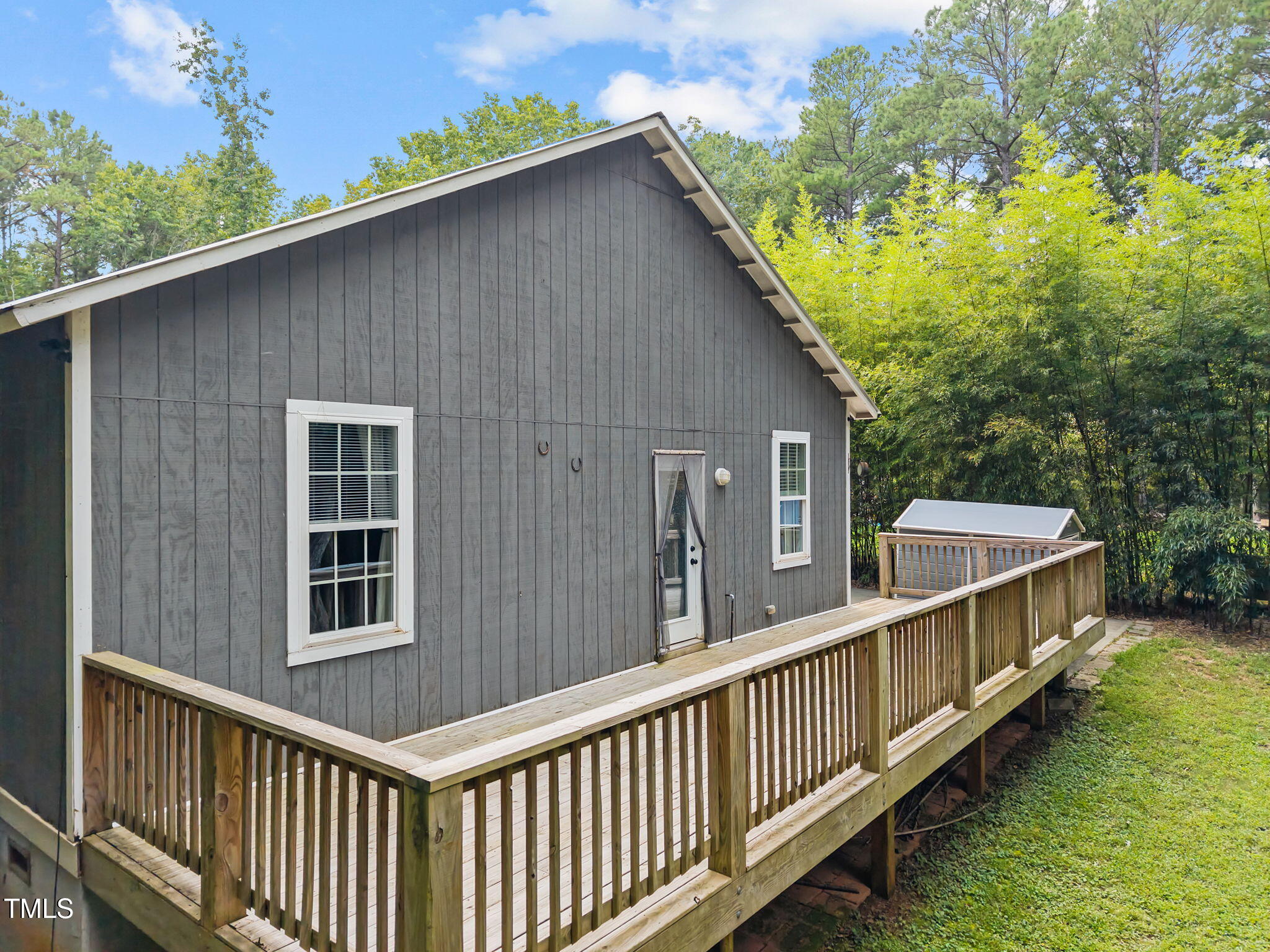 main property photo 20