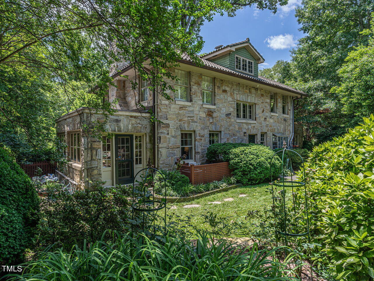 main property photo 43