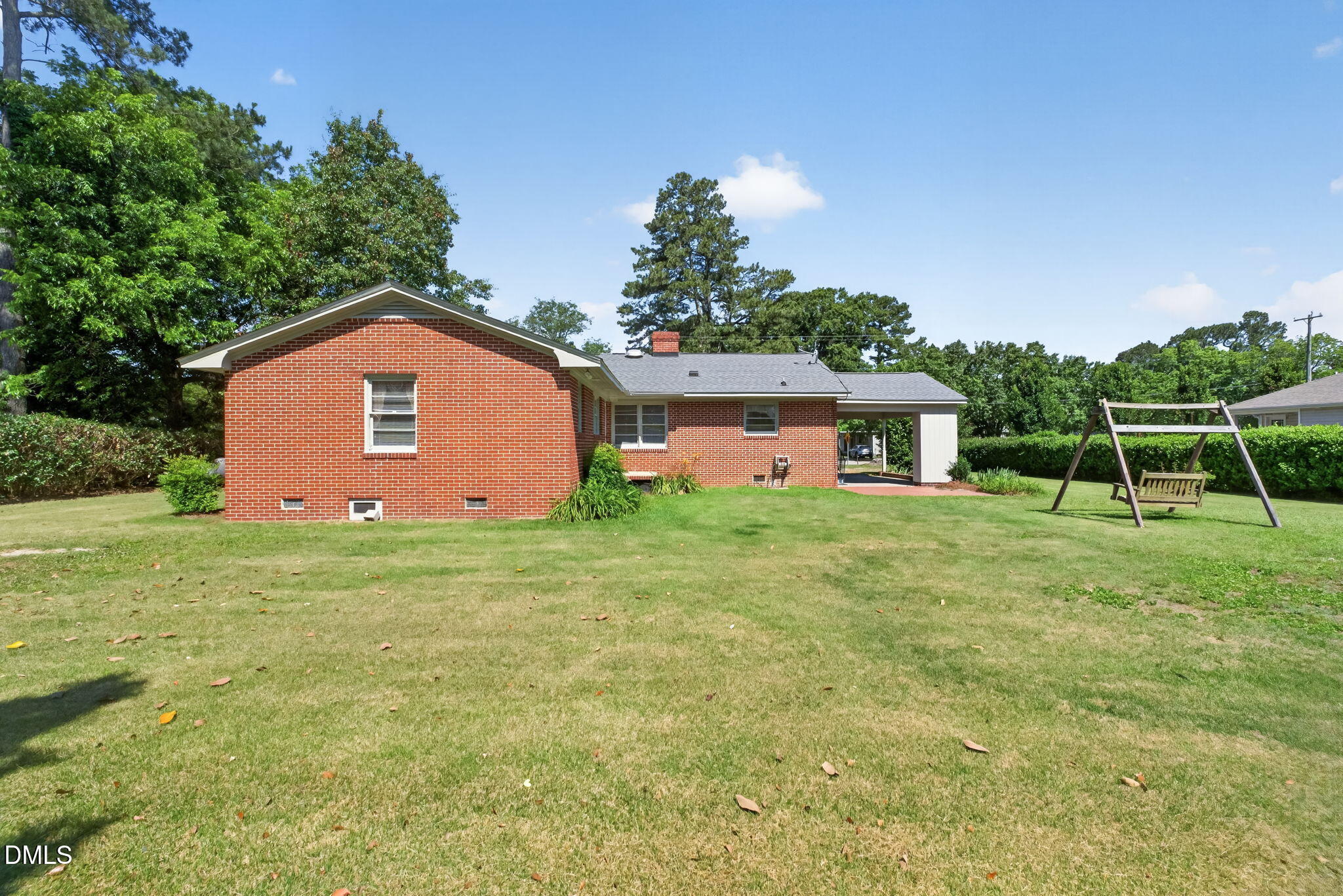 main property photo 39