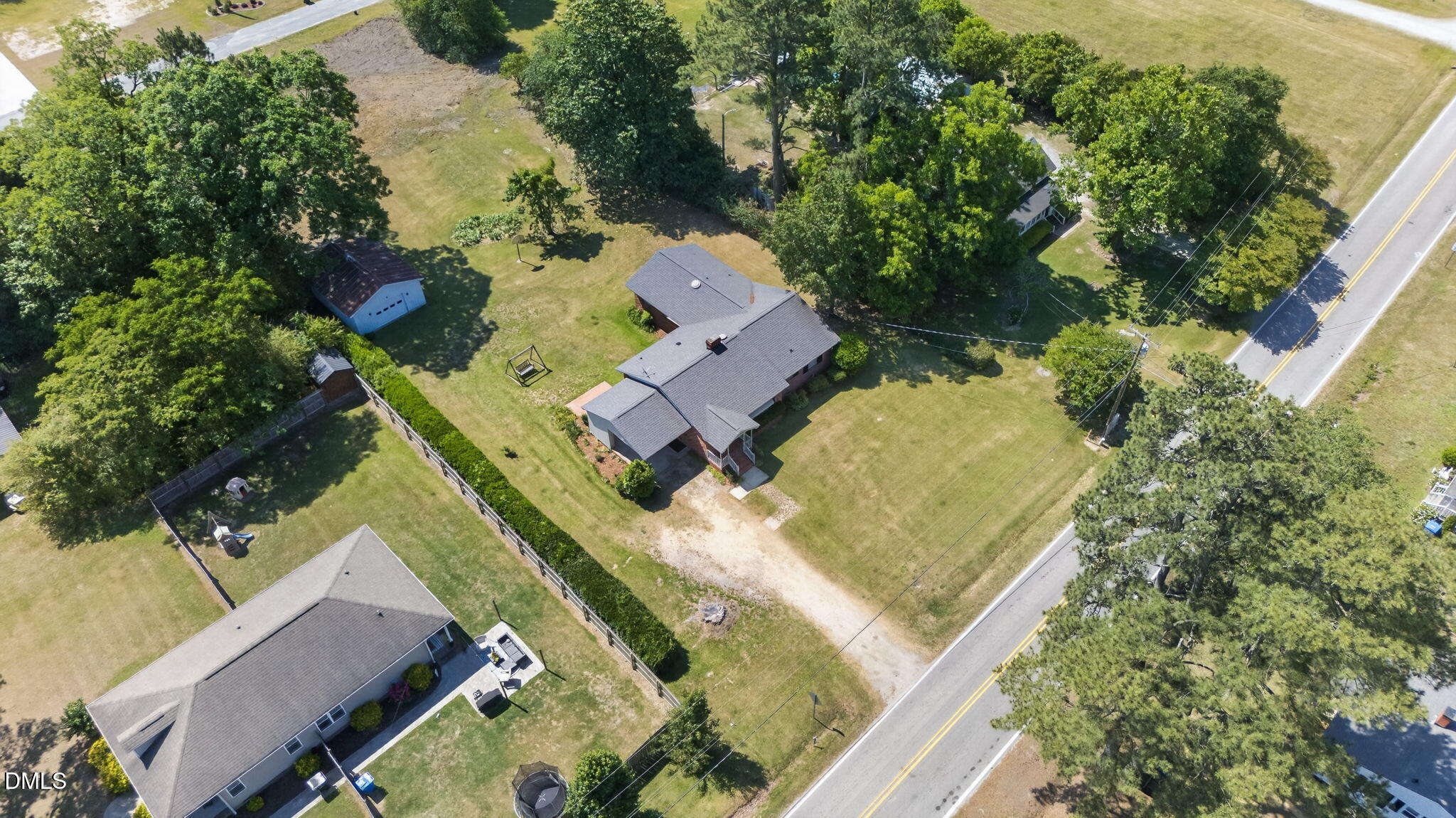 main property photo 43