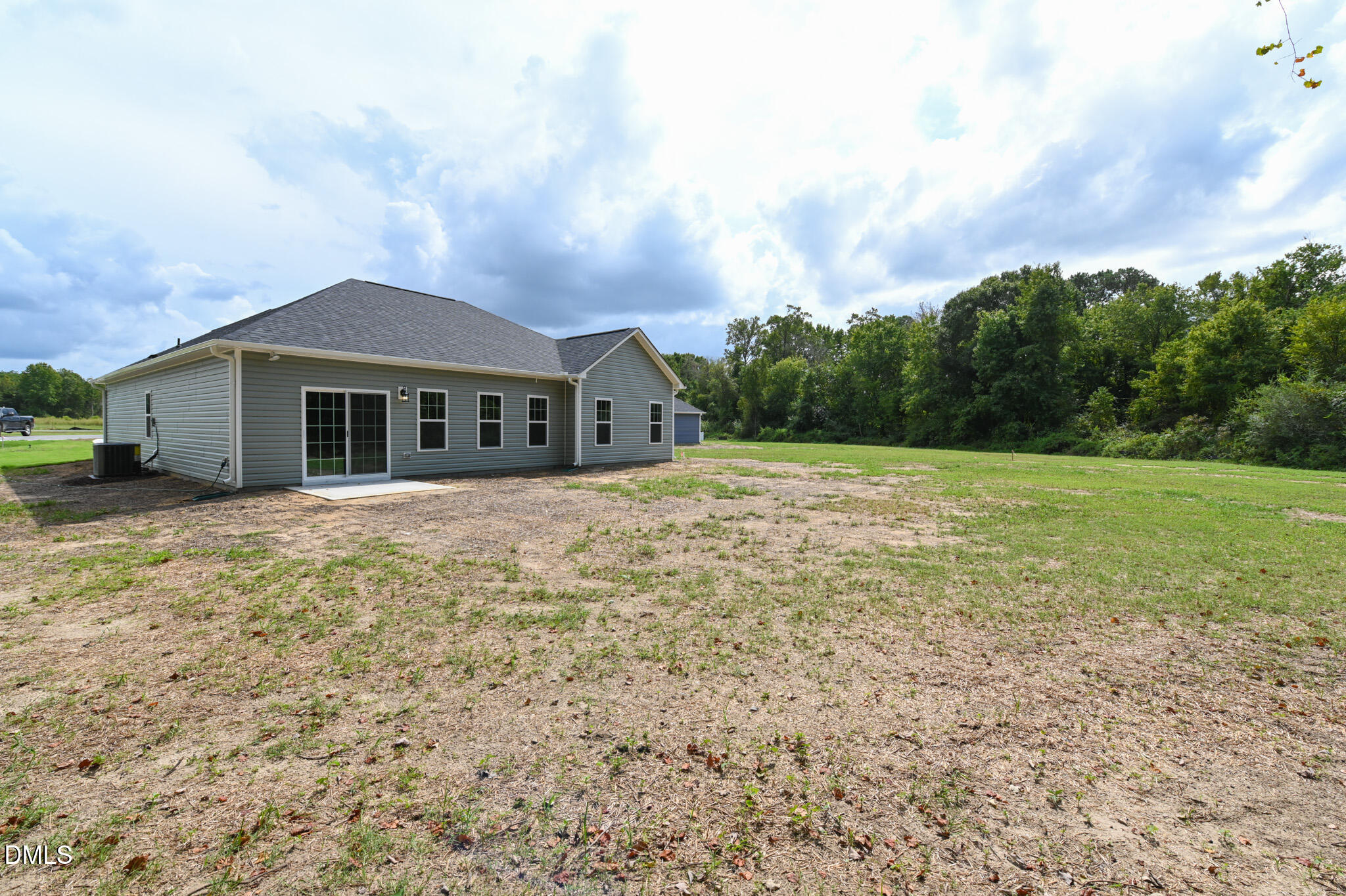 main property photo 30