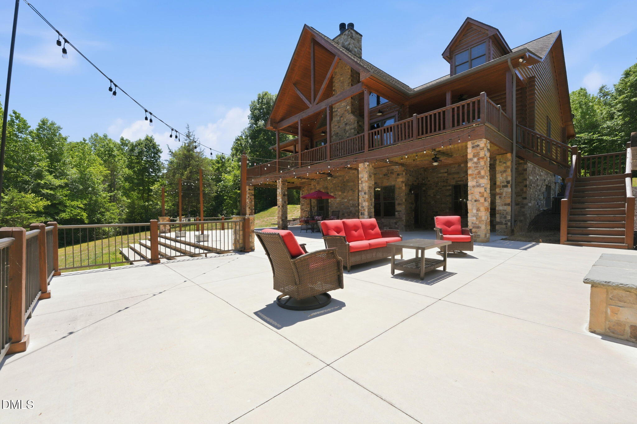 main property photo 29