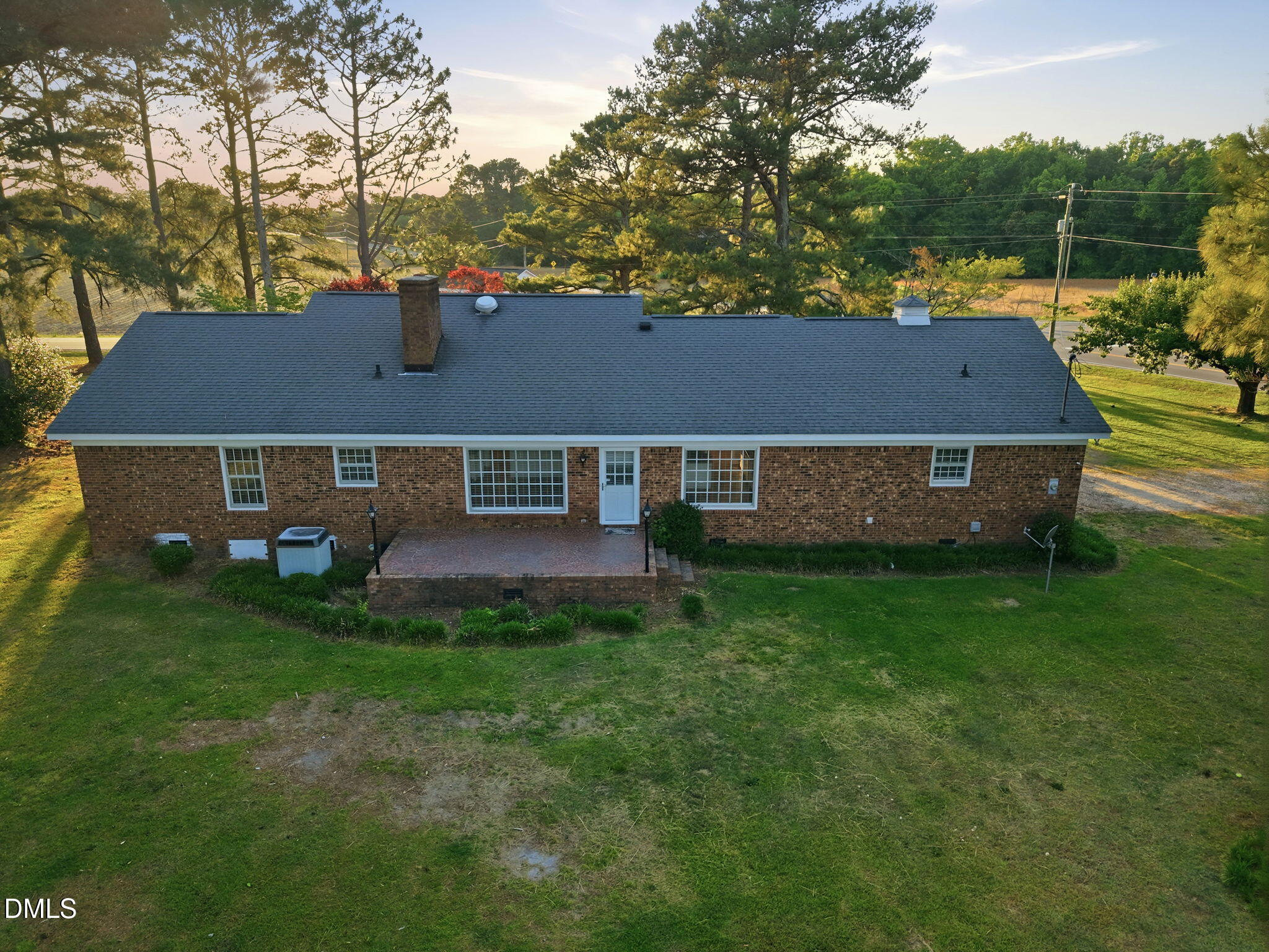 main property photo 38