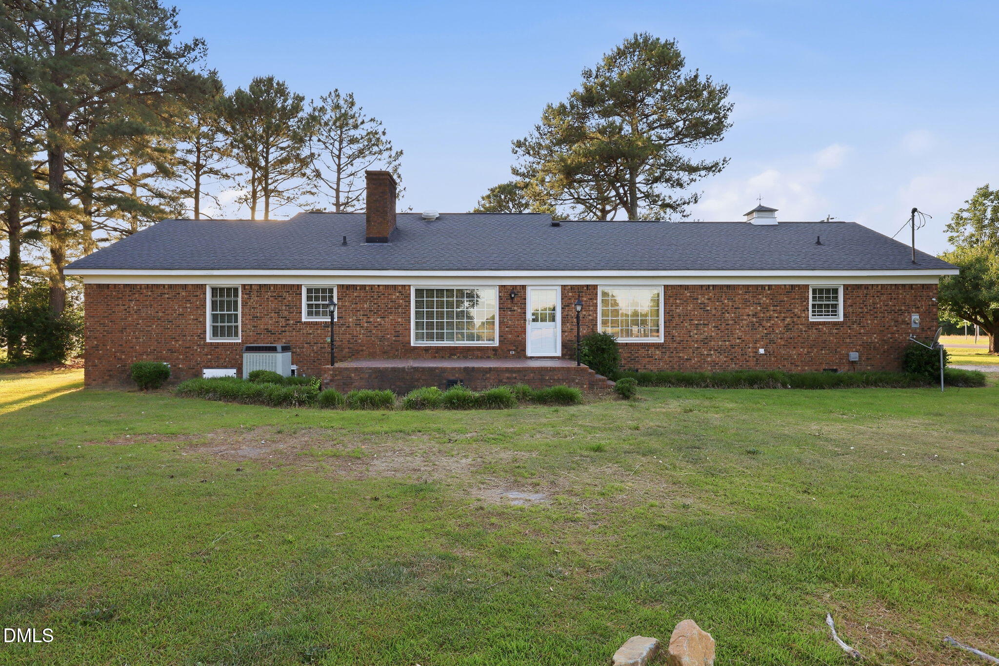 main property photo 4
