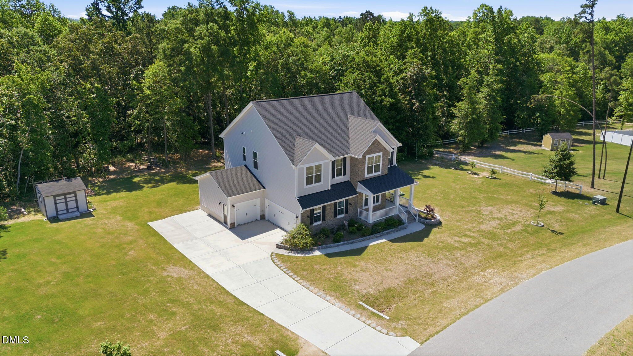 main property photo 39