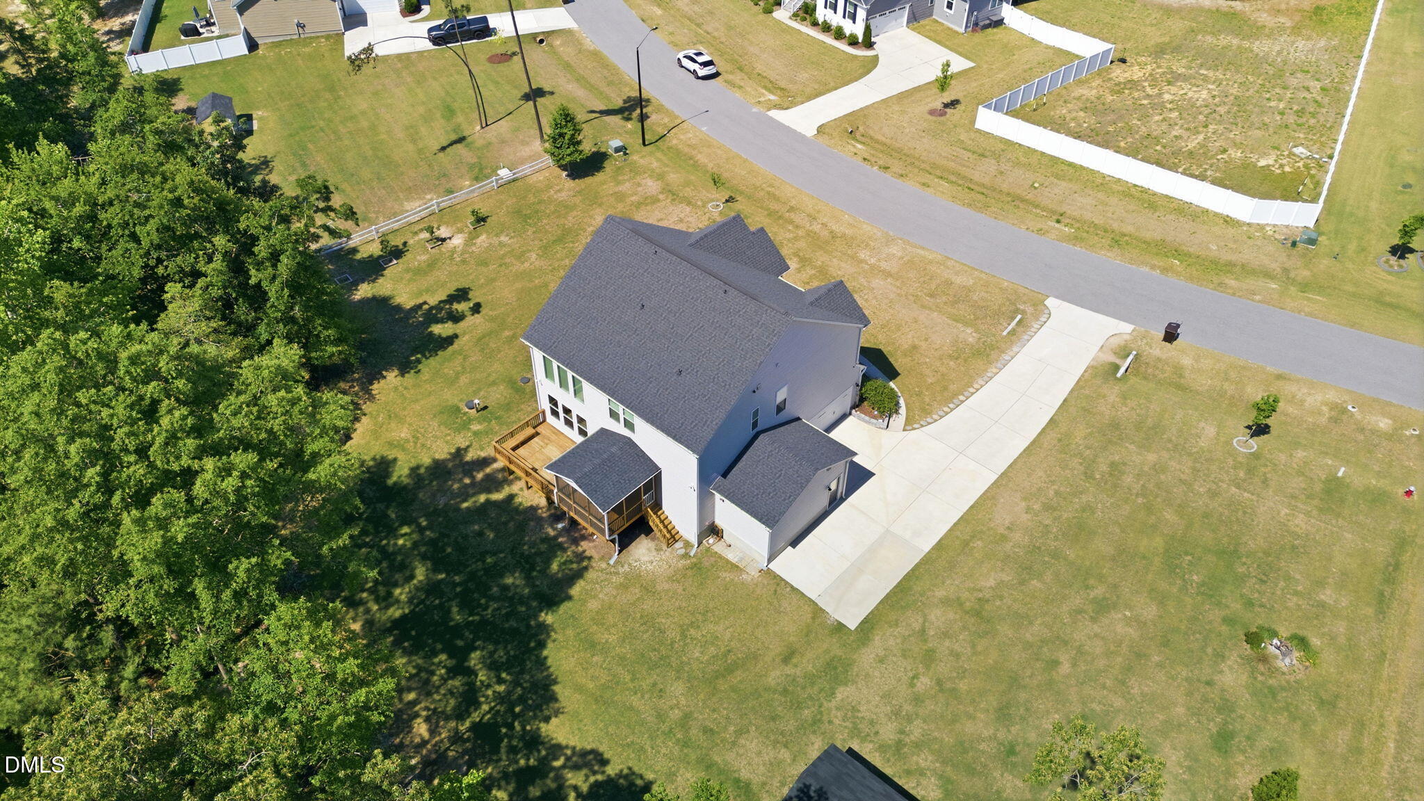 main property photo 42
