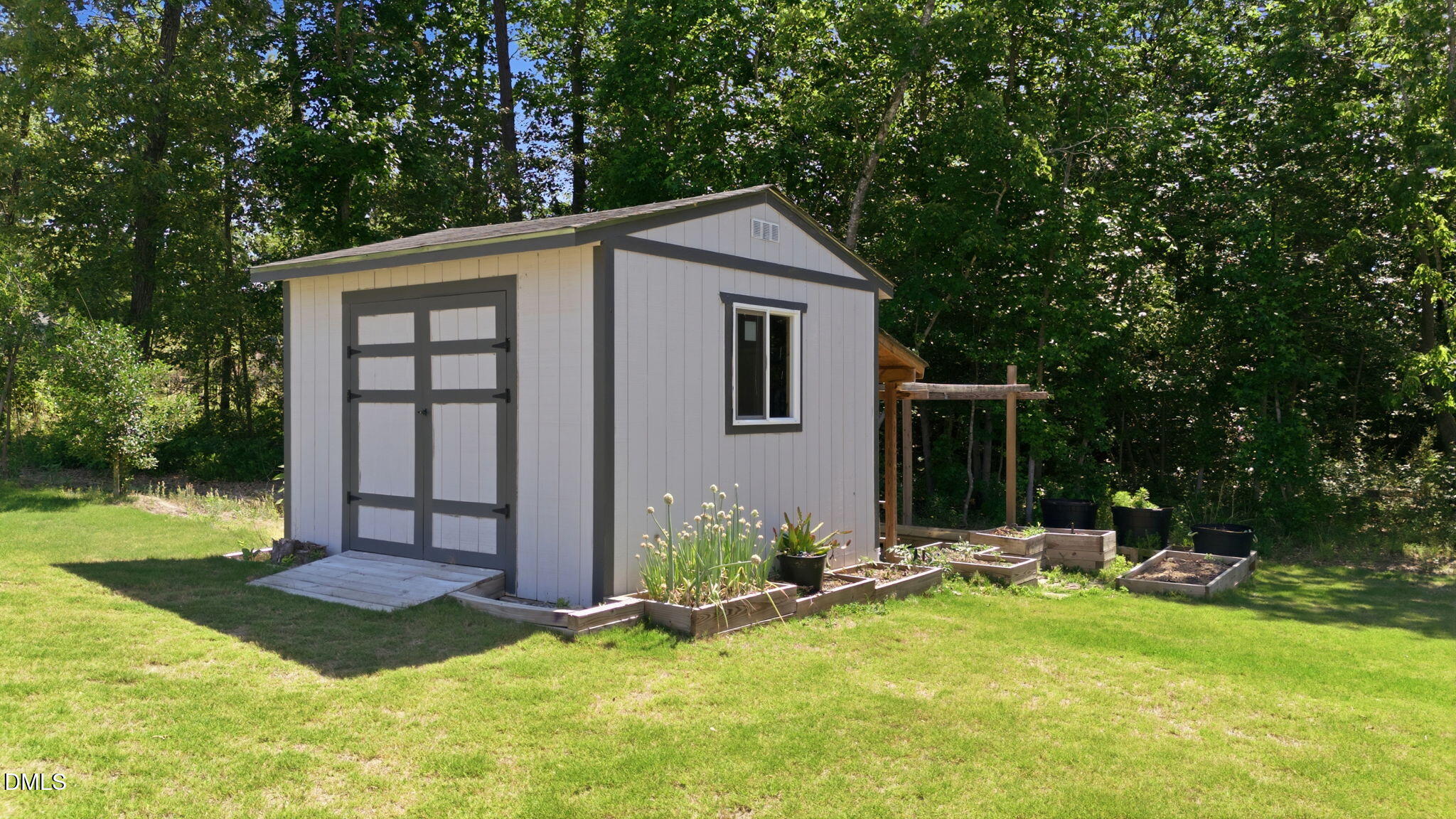 main property photo 44