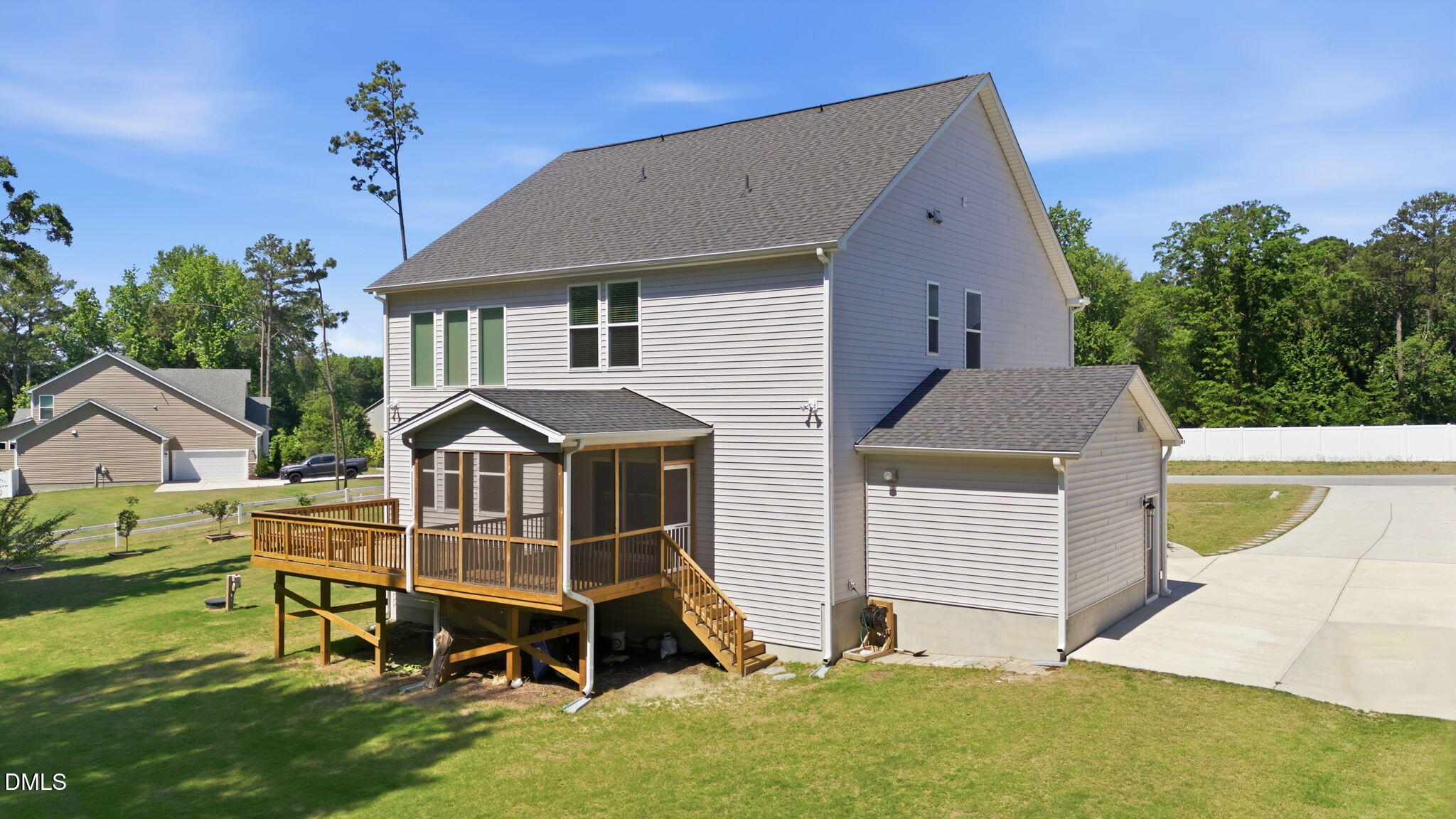 main property photo 51