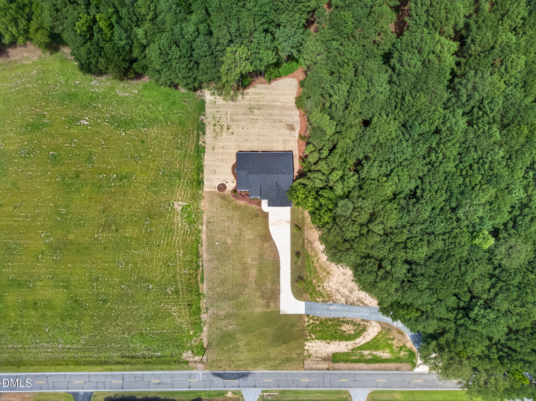 main property photo 45