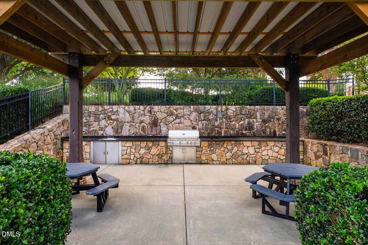 main property photo 67