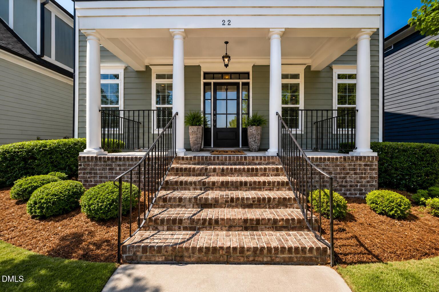 main property photo 7