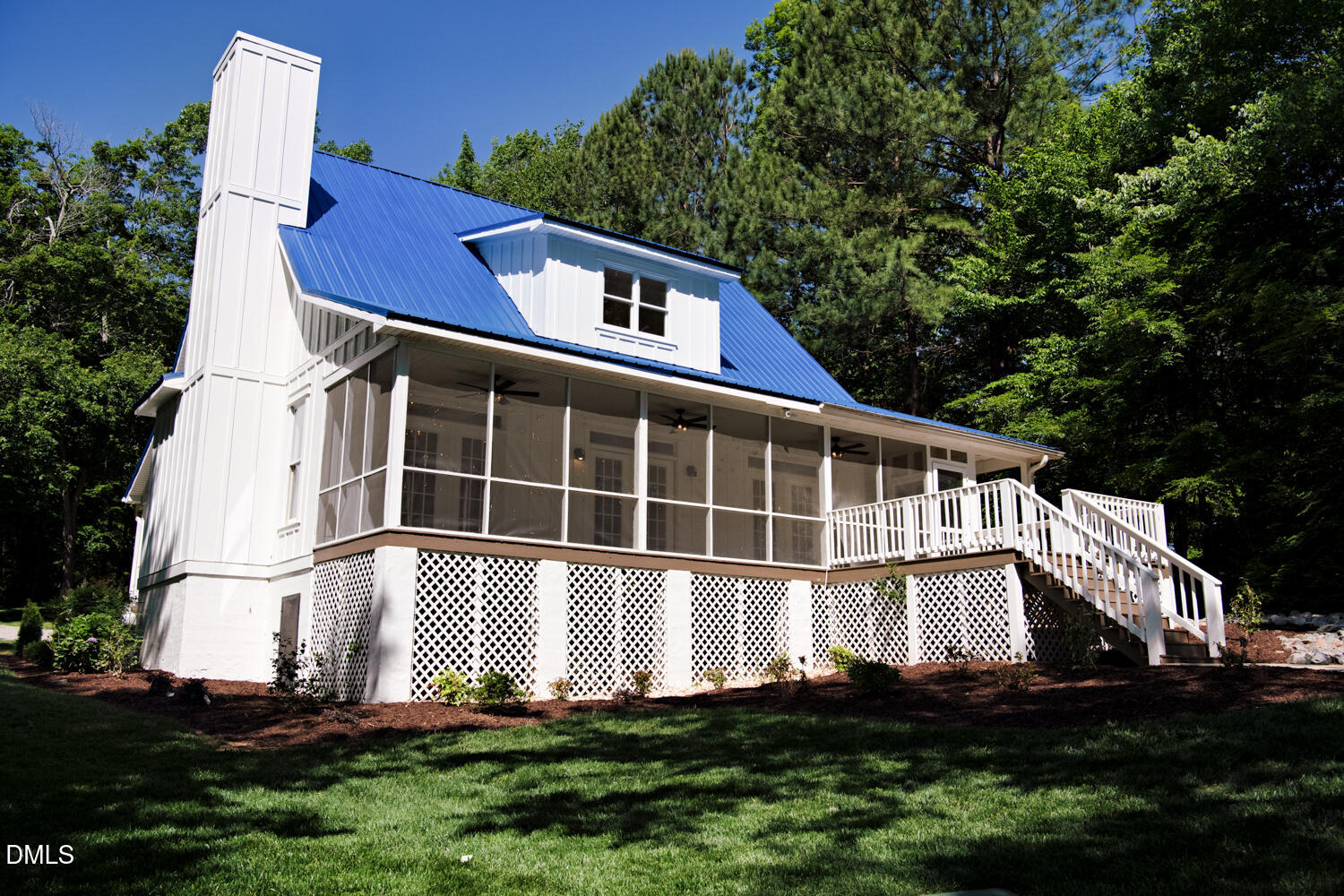 main property photo 37