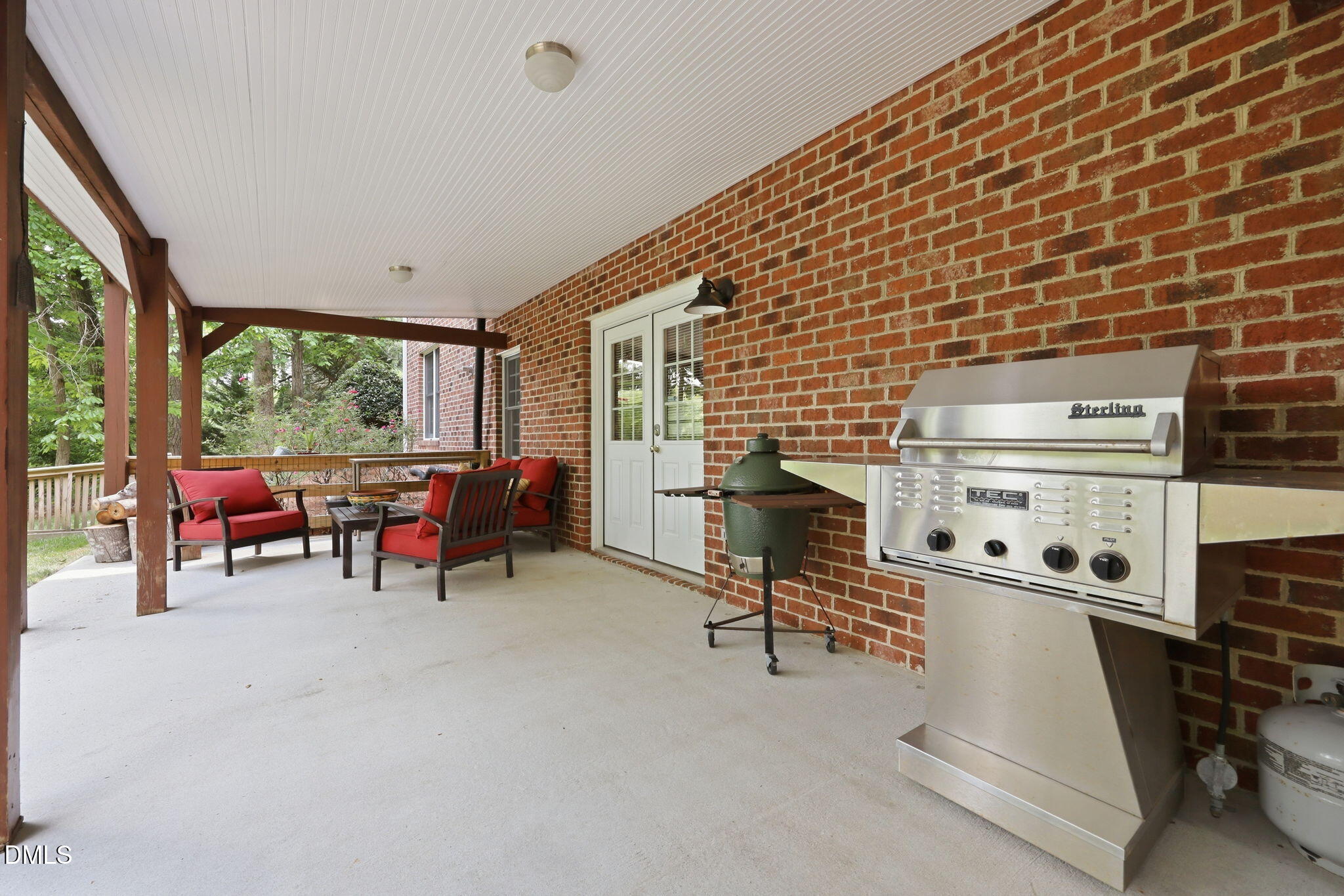 main property photo 47