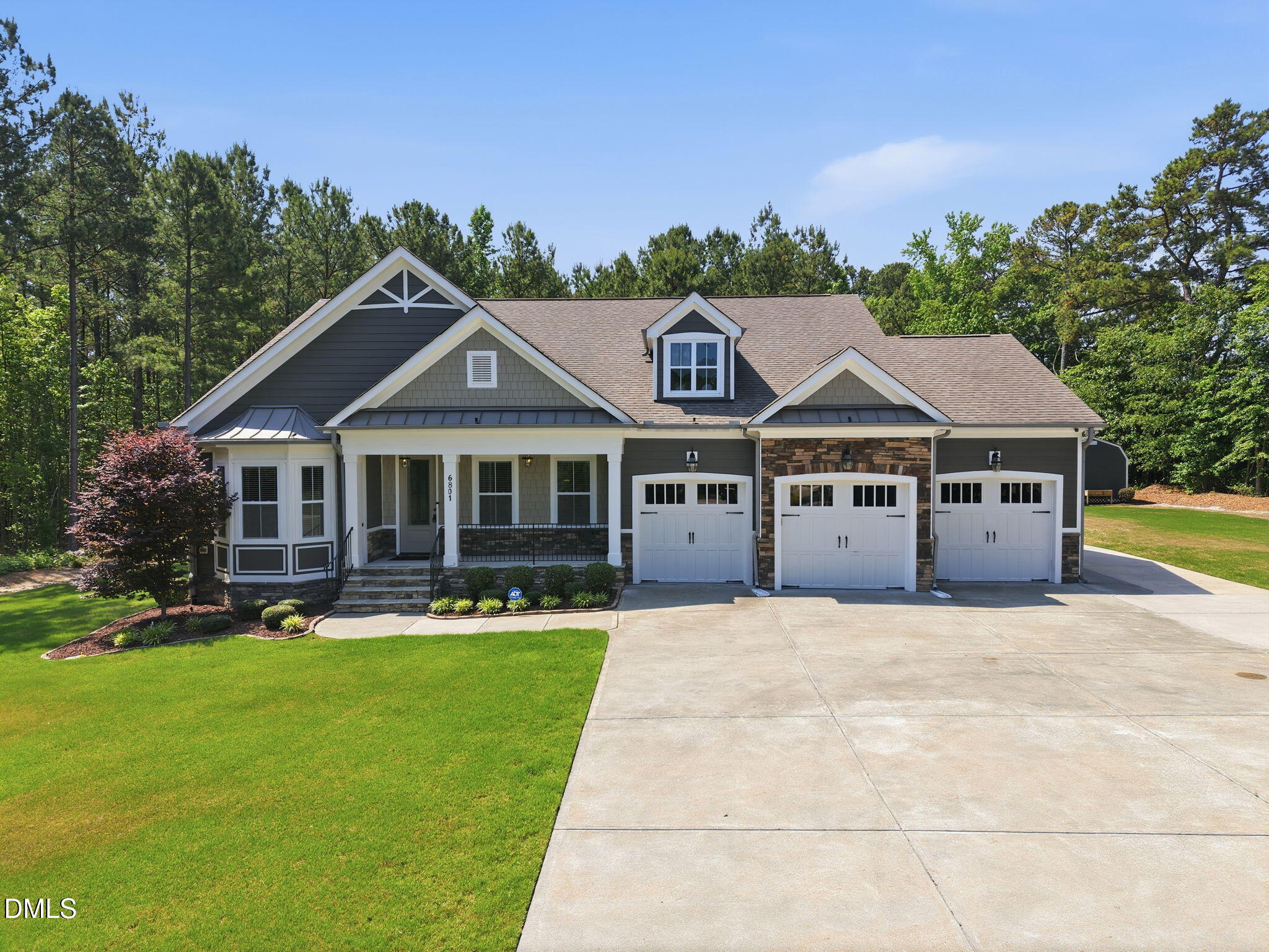 main property photo 41