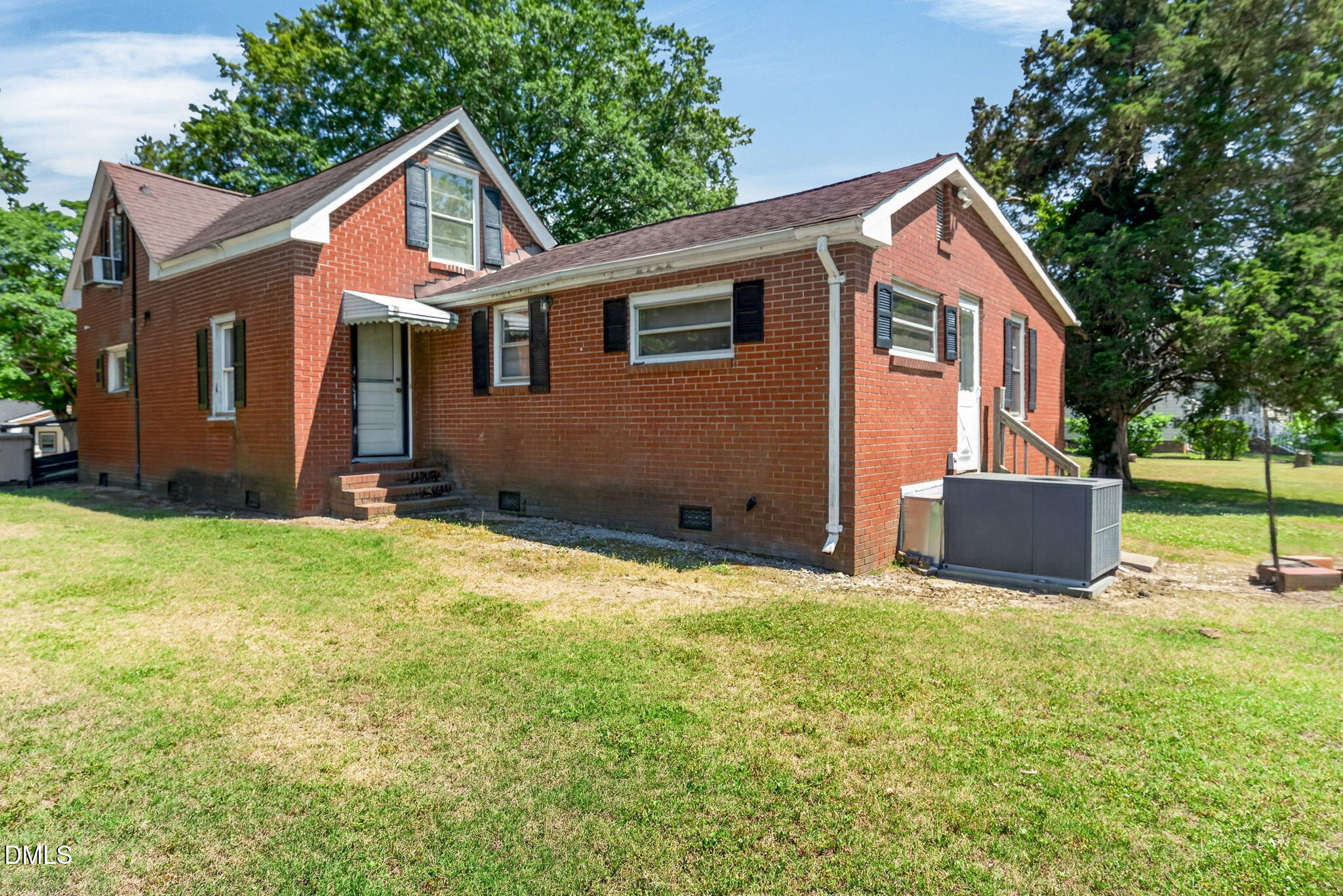 main property photo 31