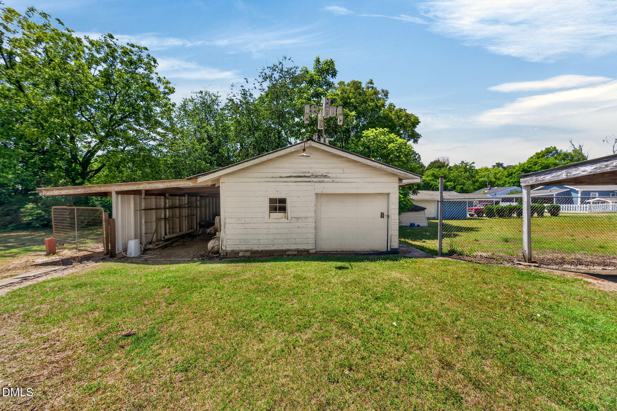 main property photo 34