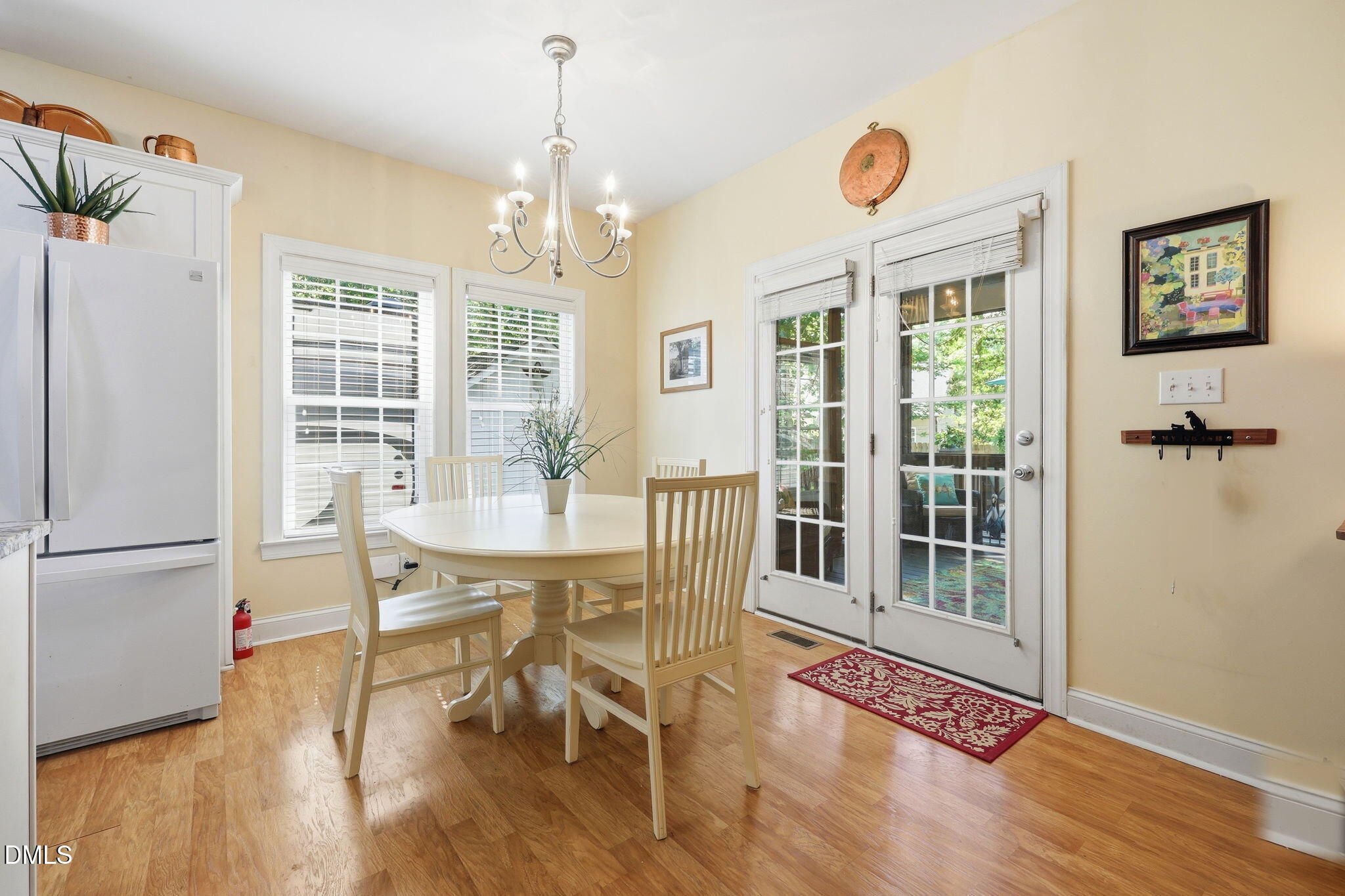 main property photo 4