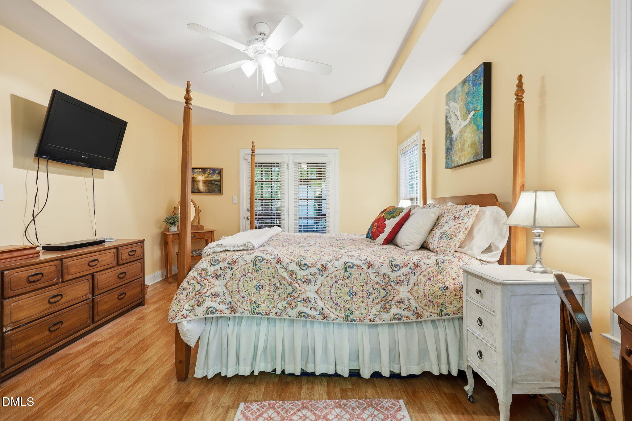 main property photo 9