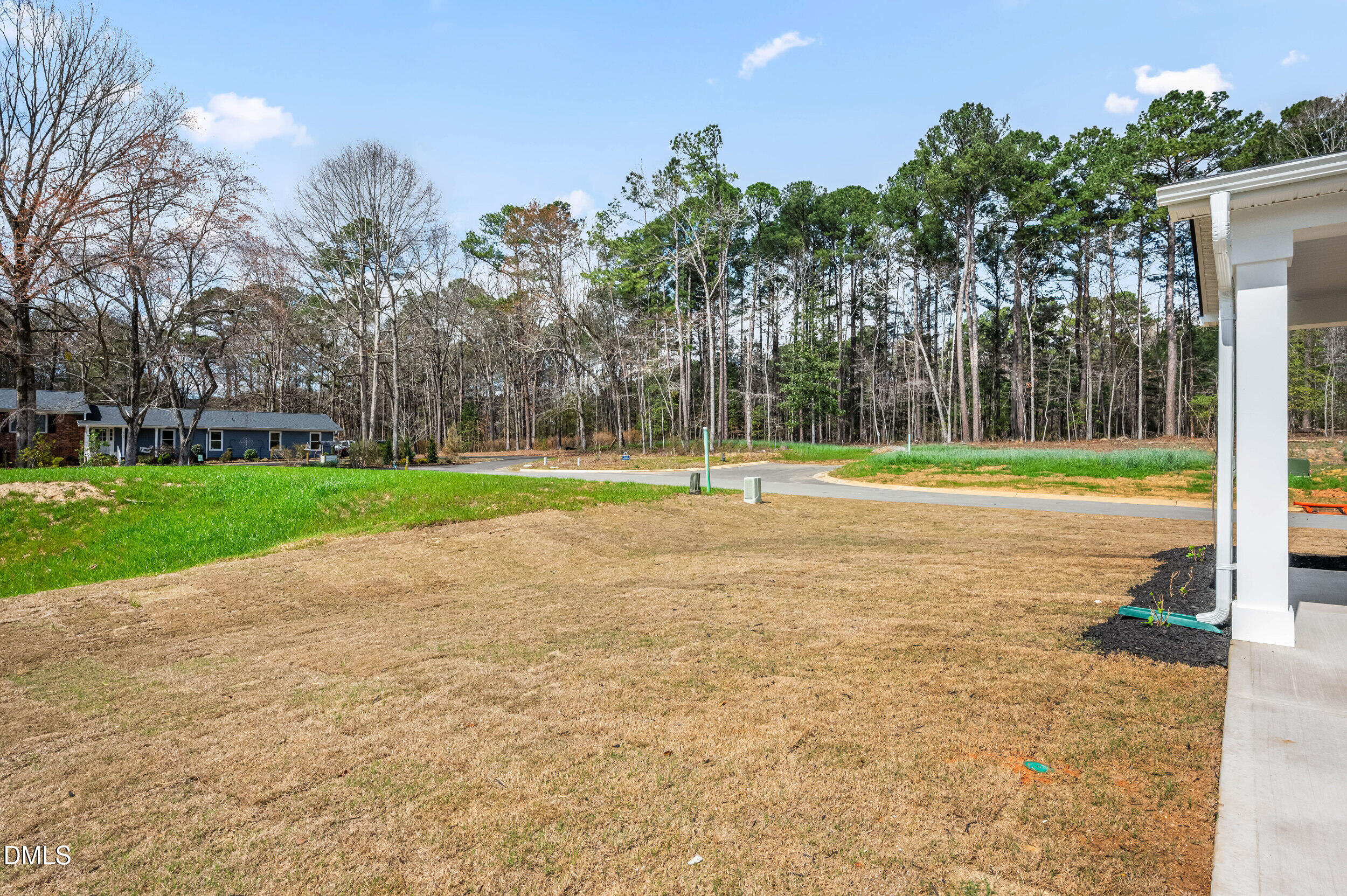 main property photo 40