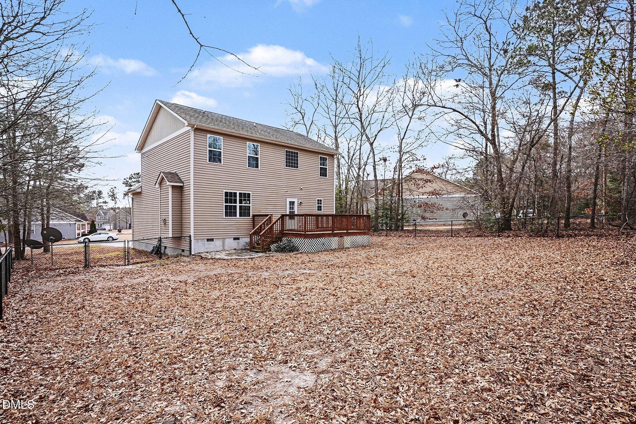 main property photo 30