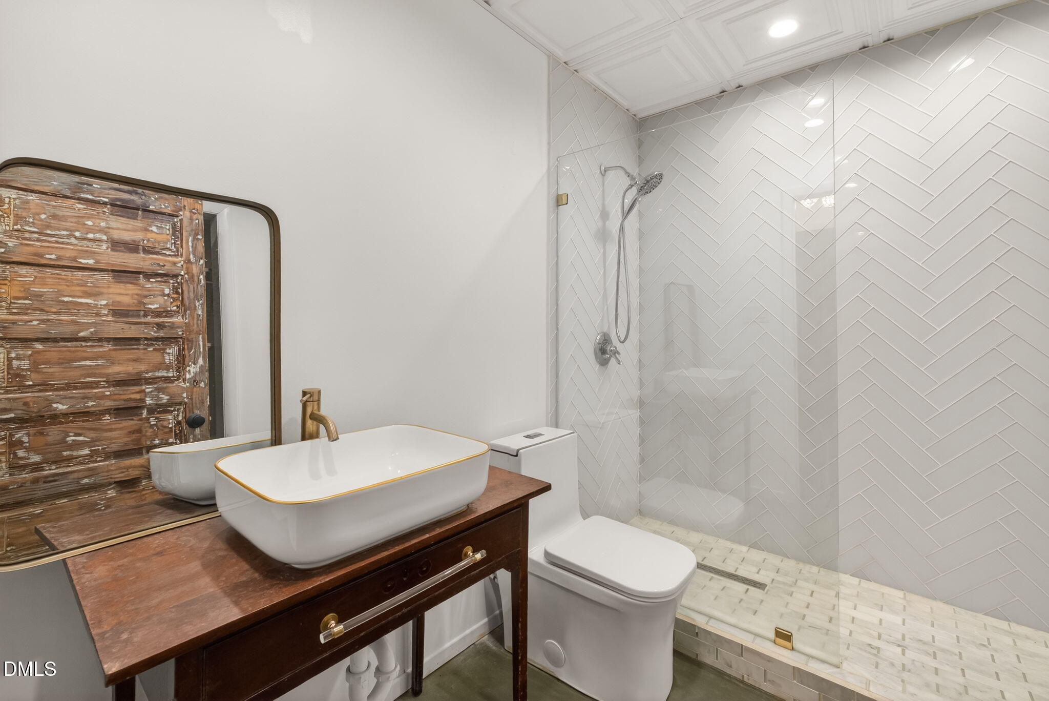 main property photo 61