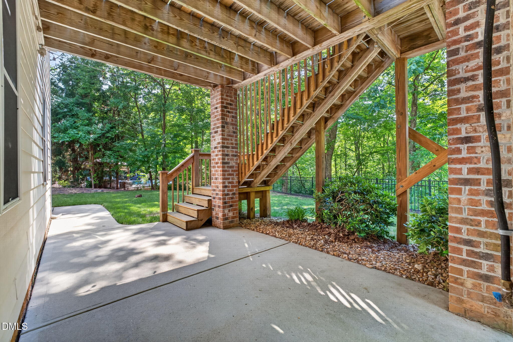 main property photo 76