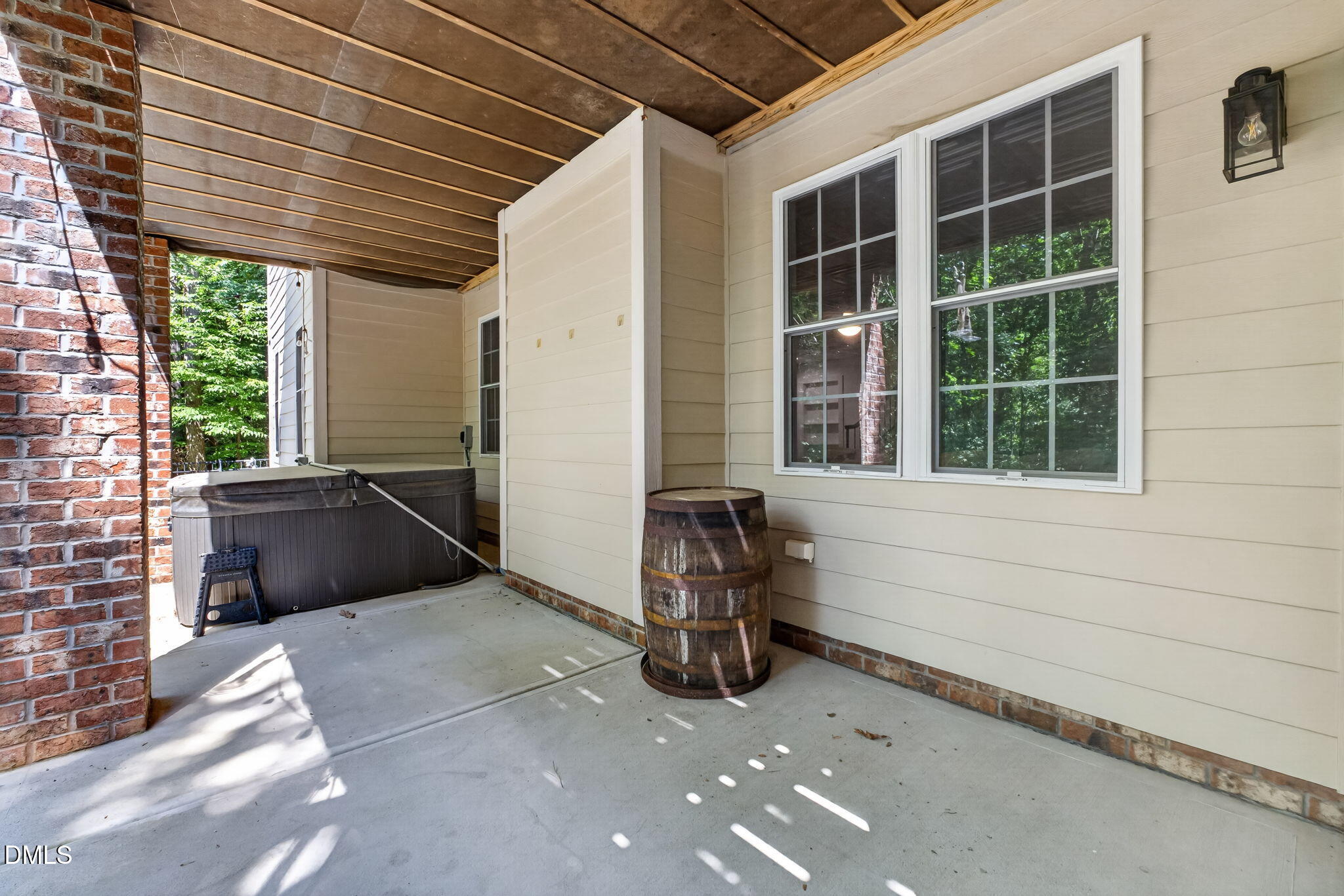 main property photo 77