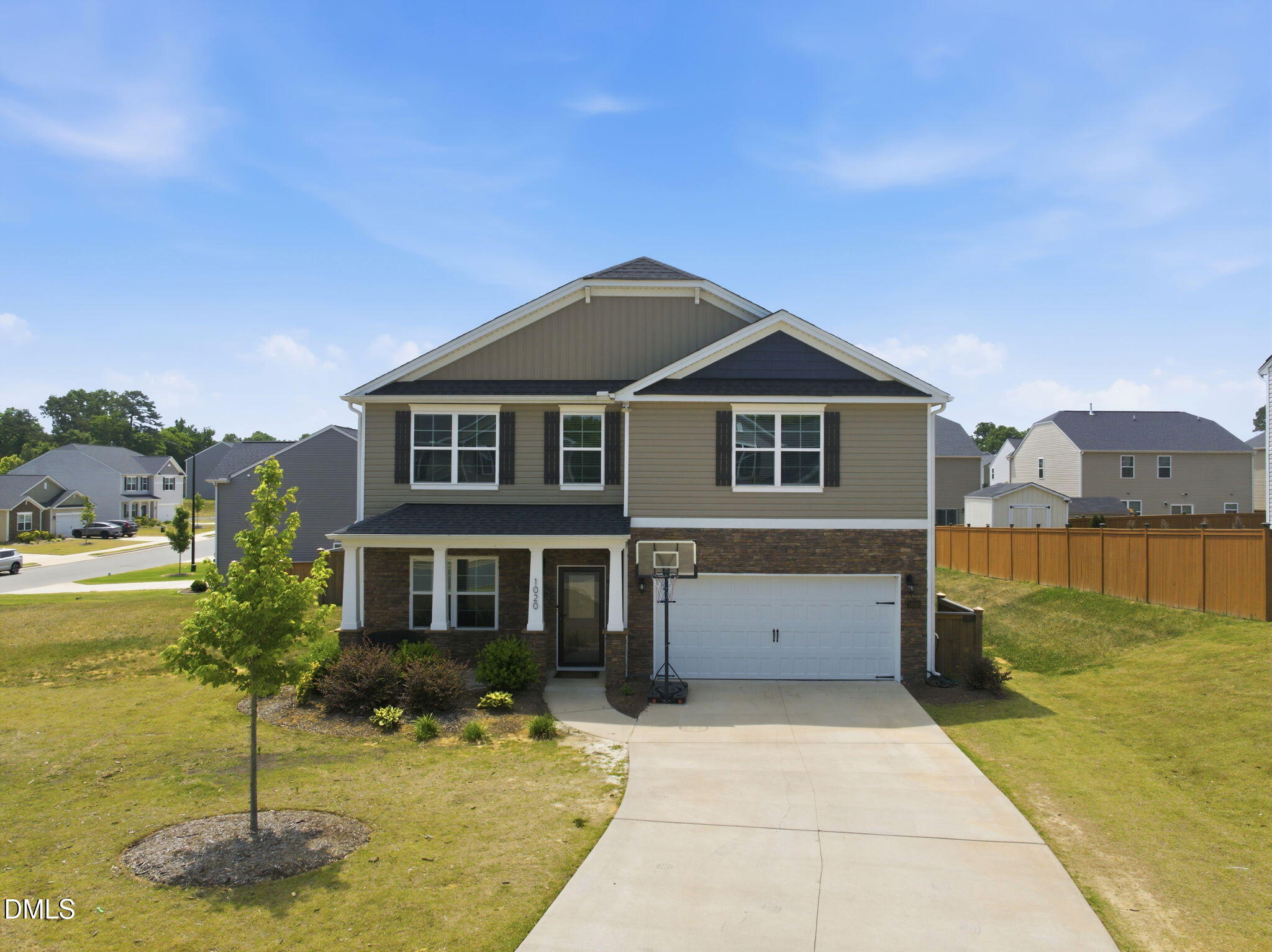main property photo 3