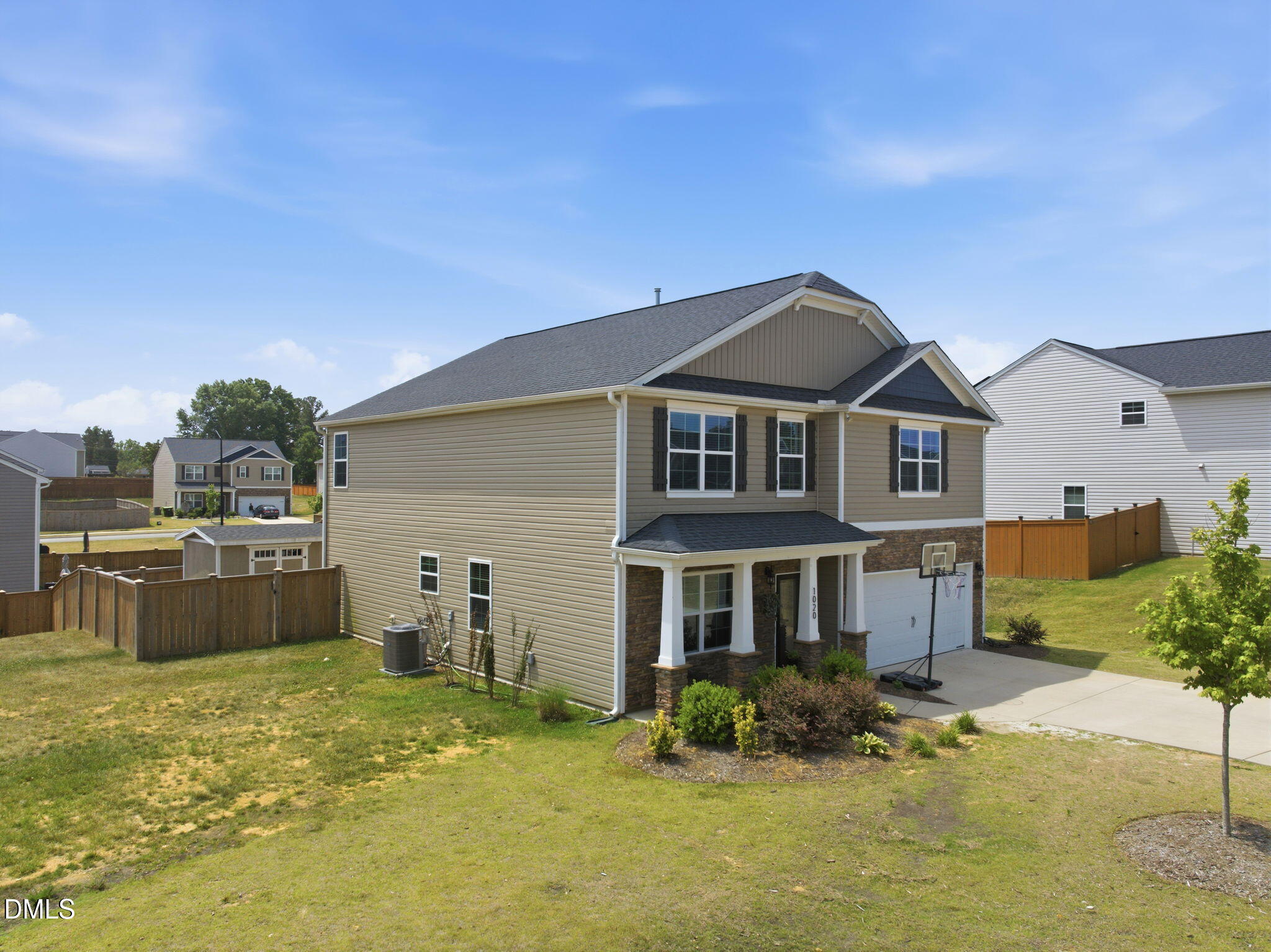 main property photo 4