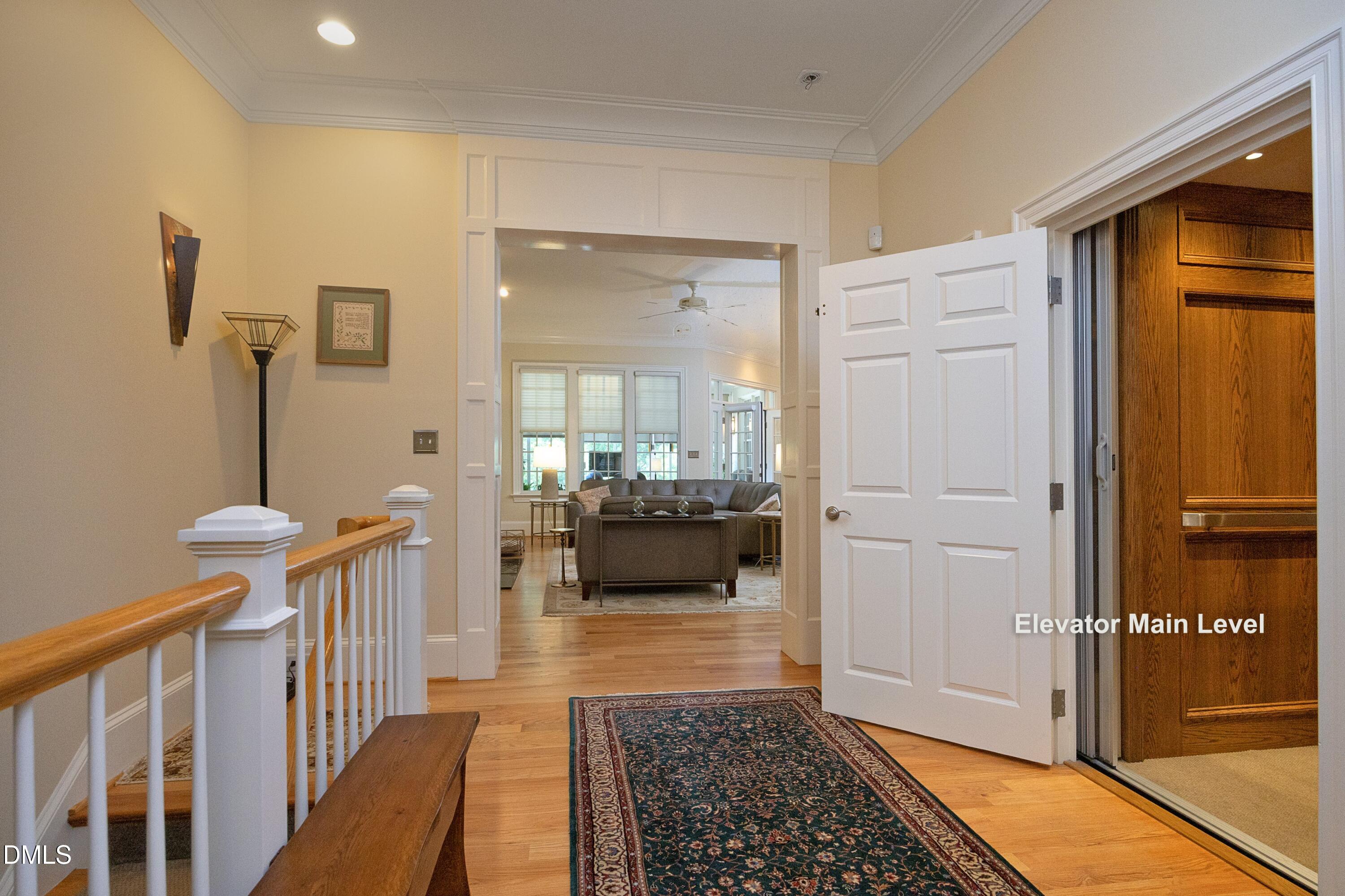 main property photo 6