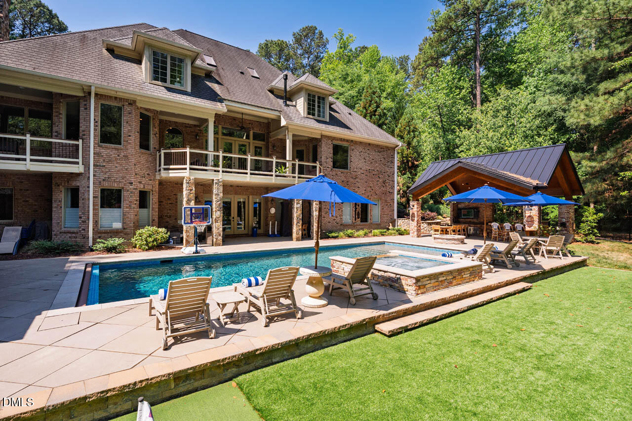 main property photo 74
