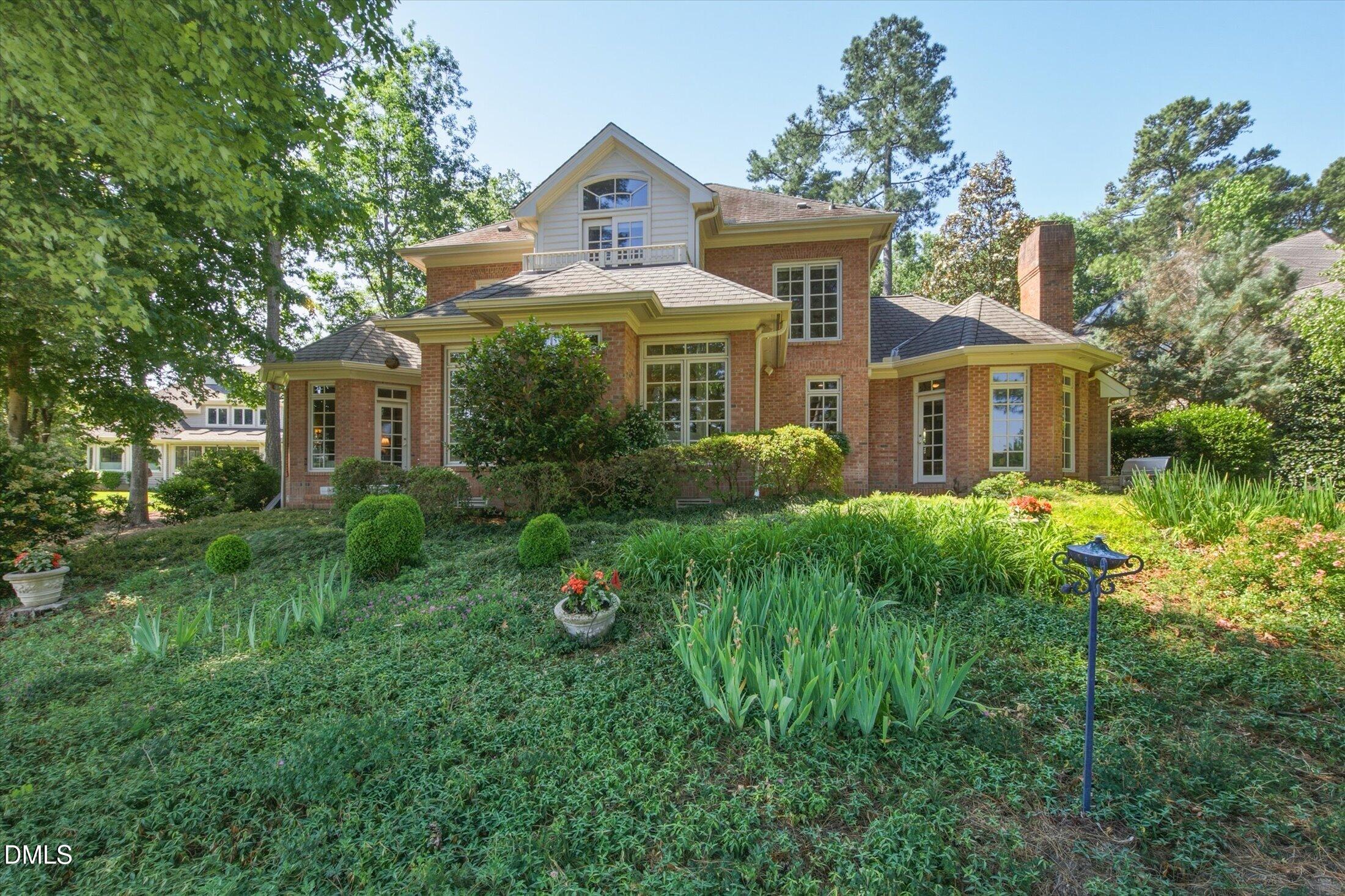 main property photo 3
